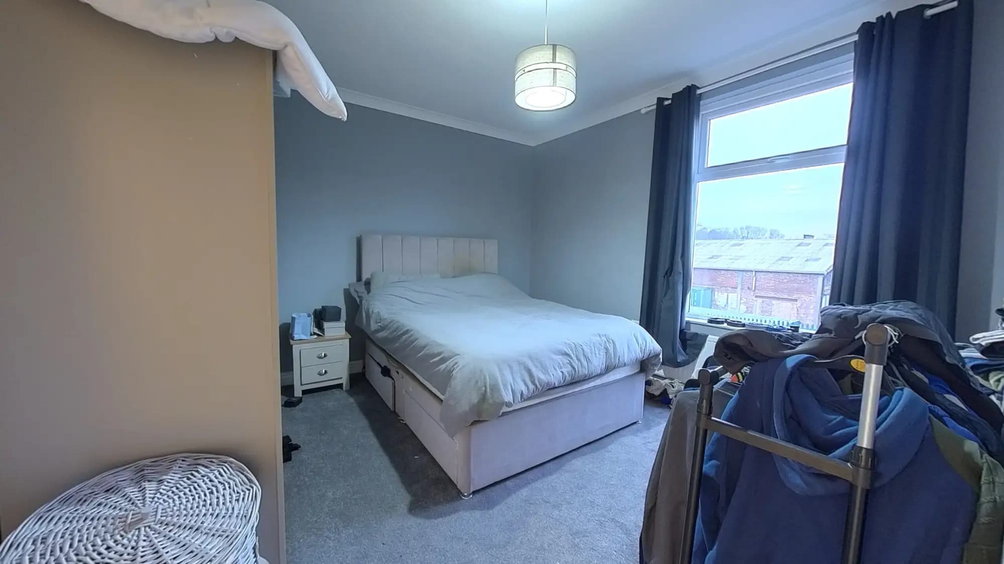 property photo 14 of 27