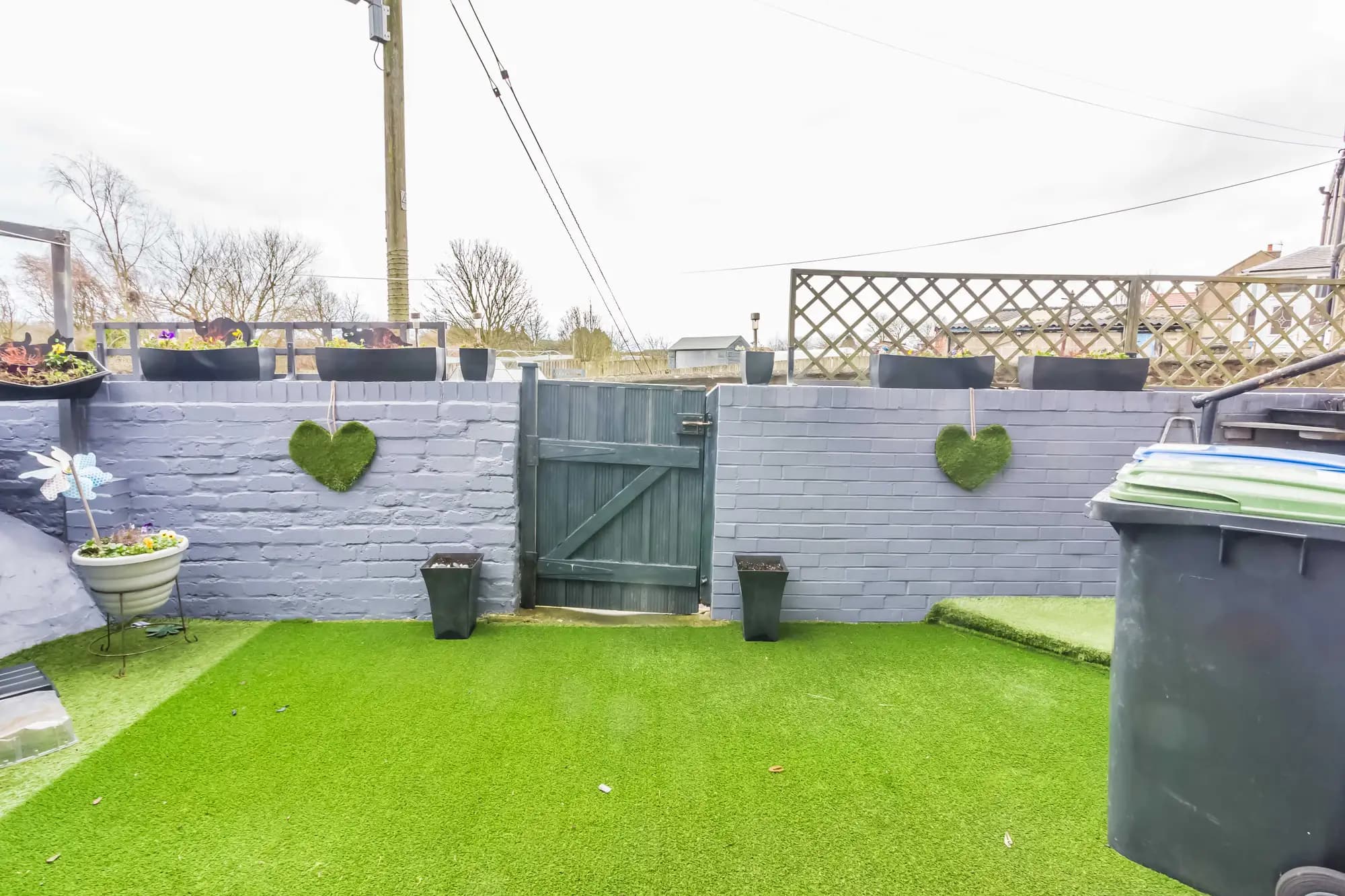 property photo 27 of 30