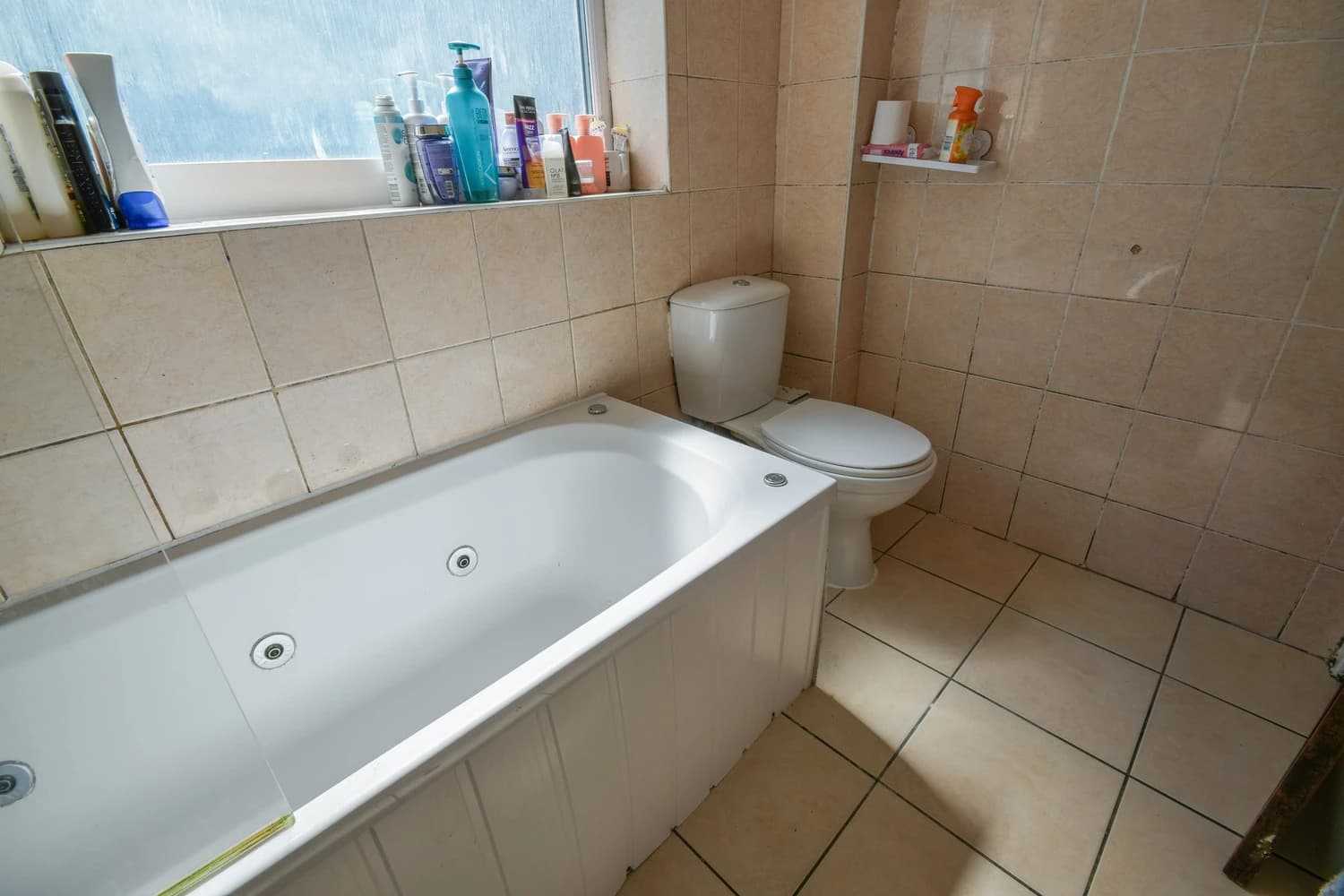 property photo 7 of 16