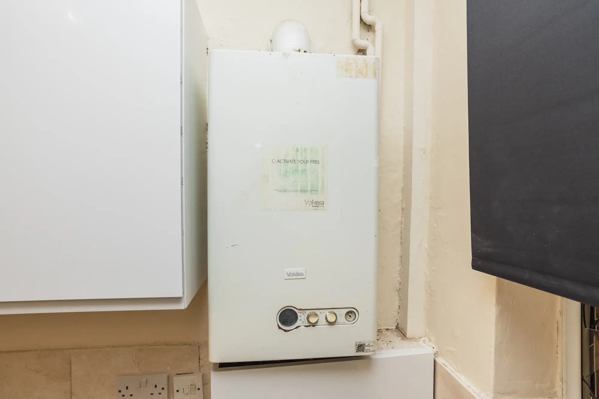 property photo 21 of 32