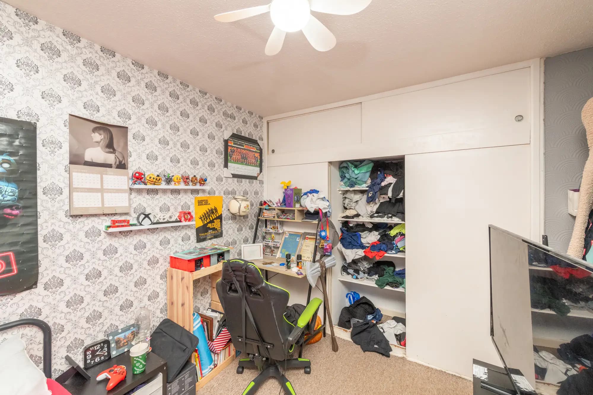 property photo 12 of 17