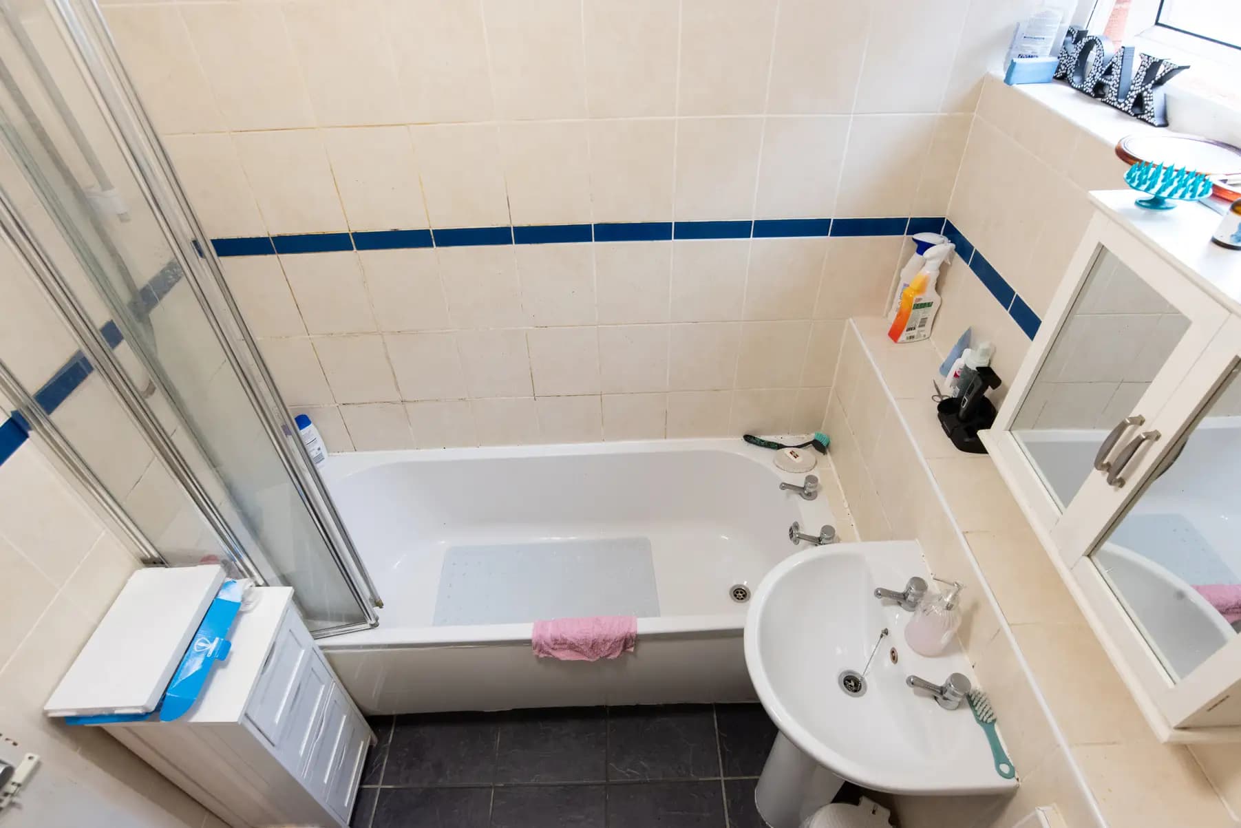 property photo 9 of 20