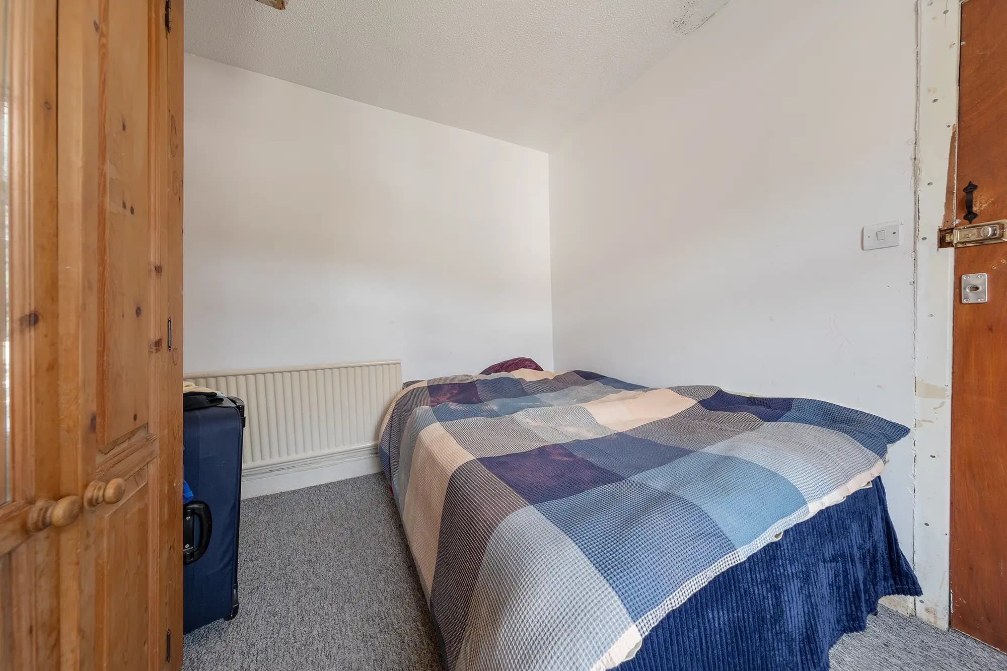 property photo 11 of 29