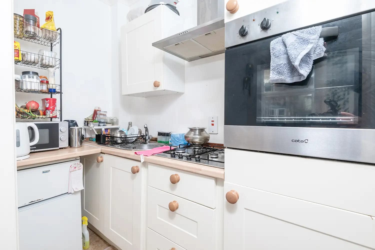 property photo 5 of 15