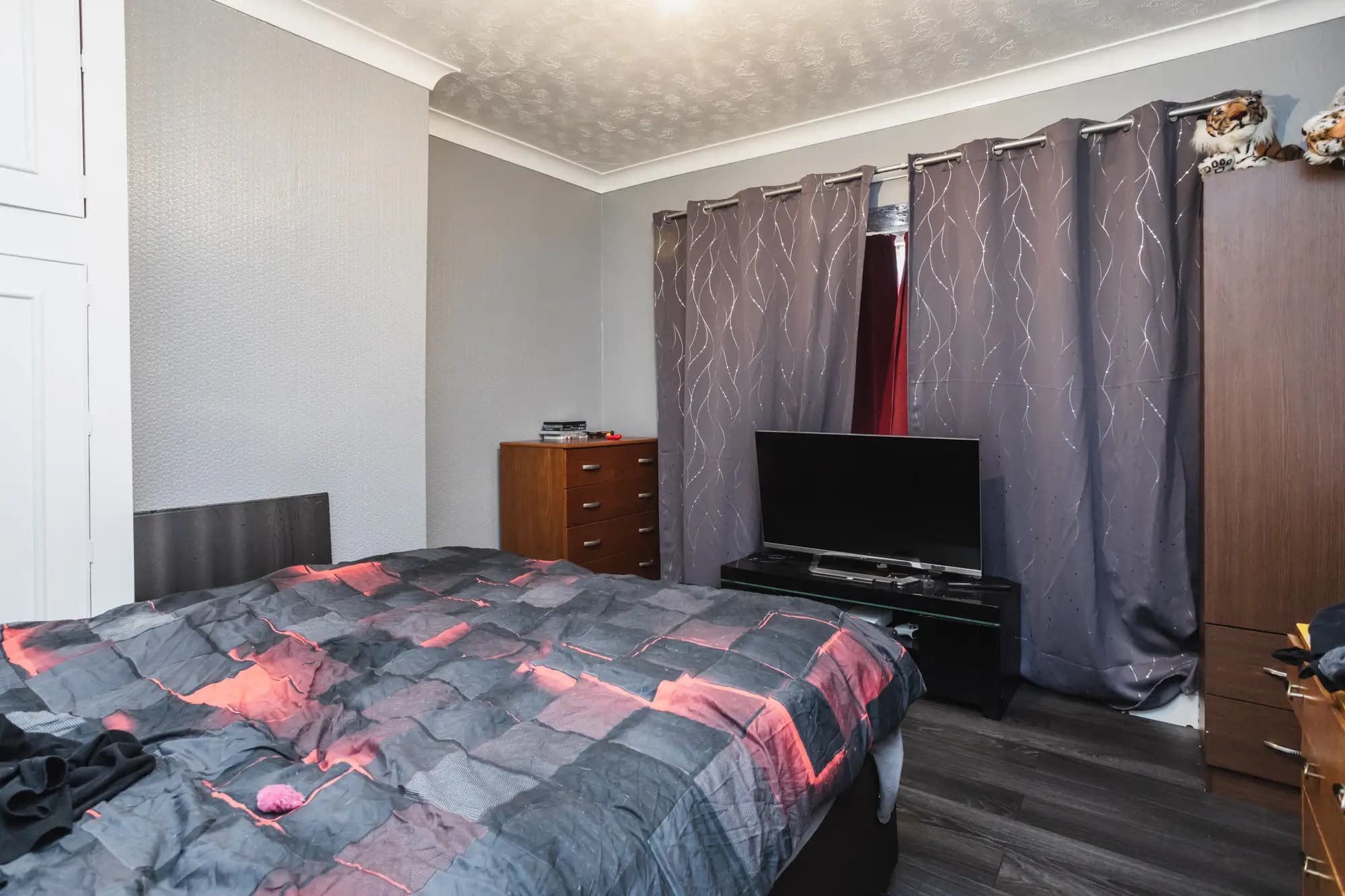 property photo 13 of 22