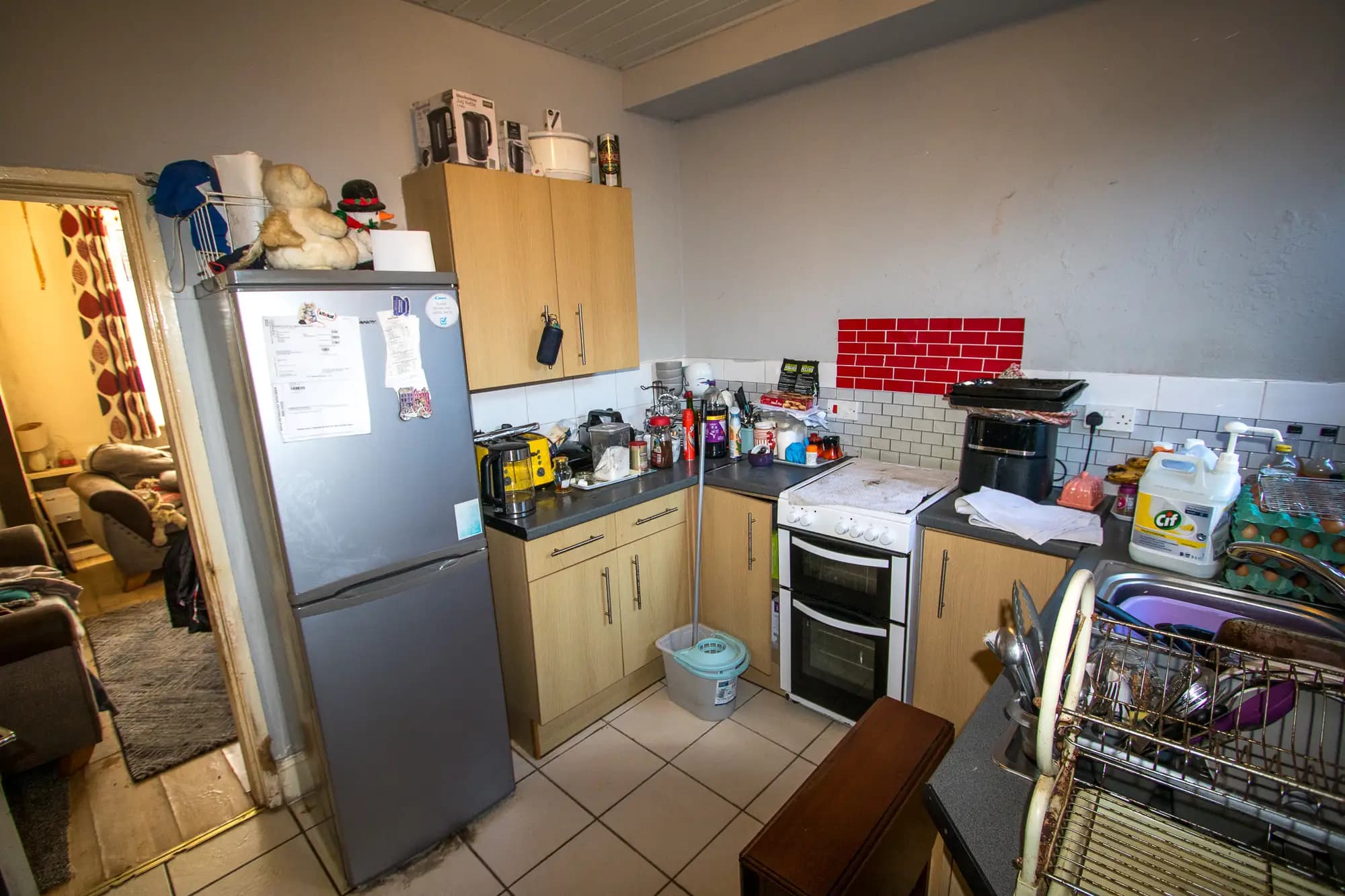 property photo 5 of 14