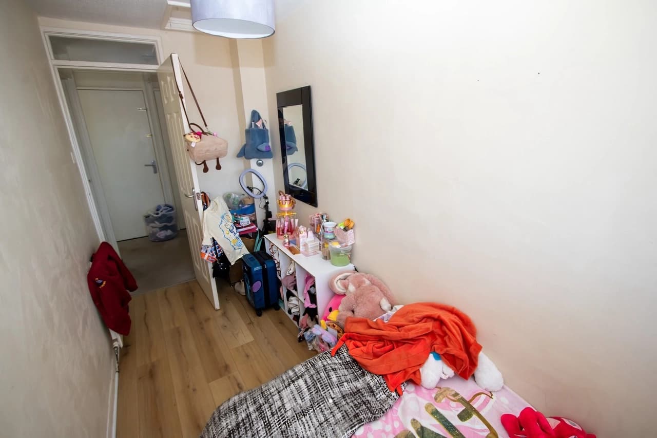 property photo 16 of 20