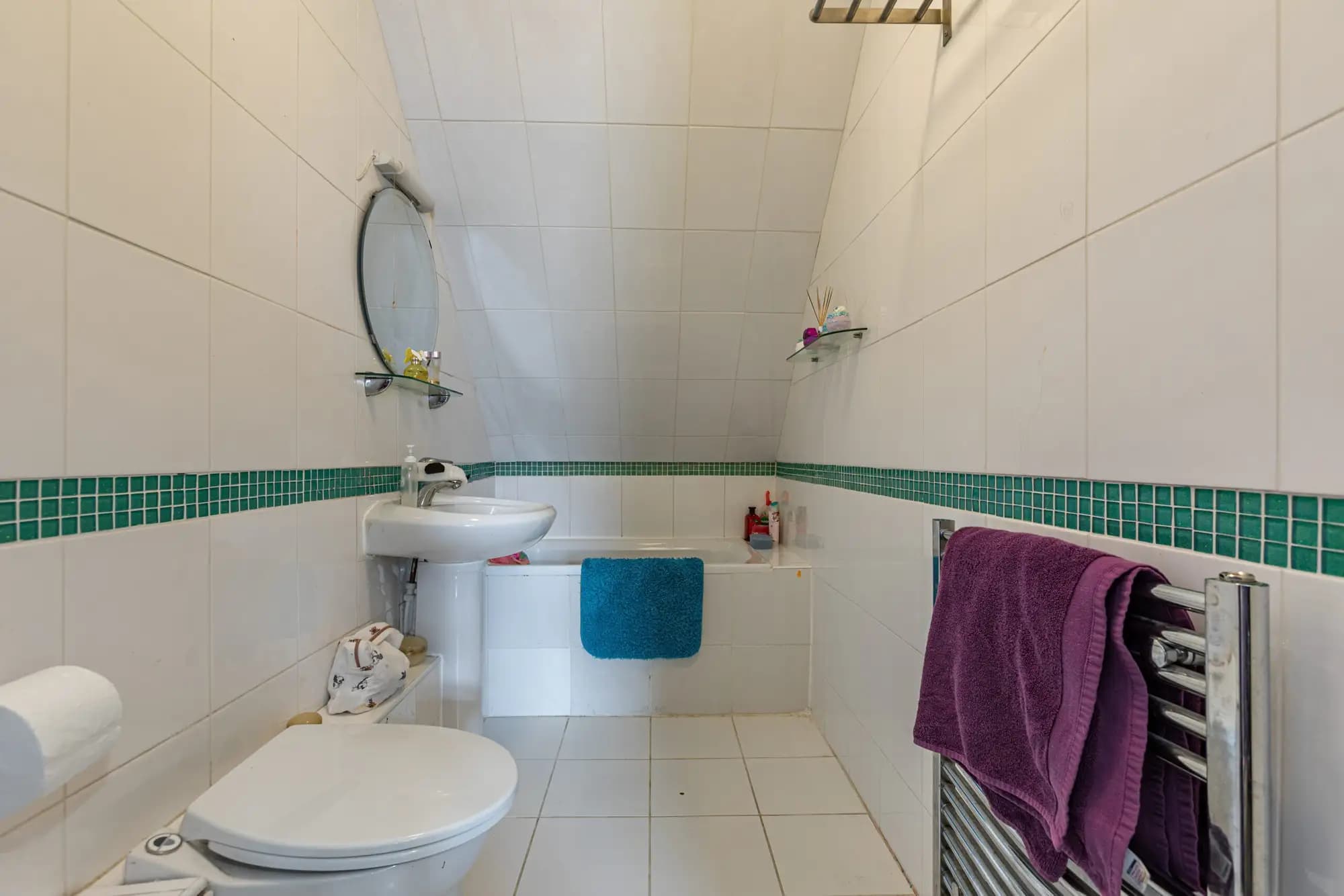 property photo 11 of 37