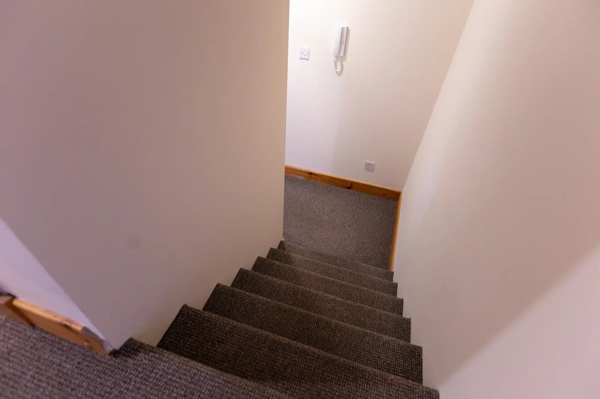property photo 27 of 32