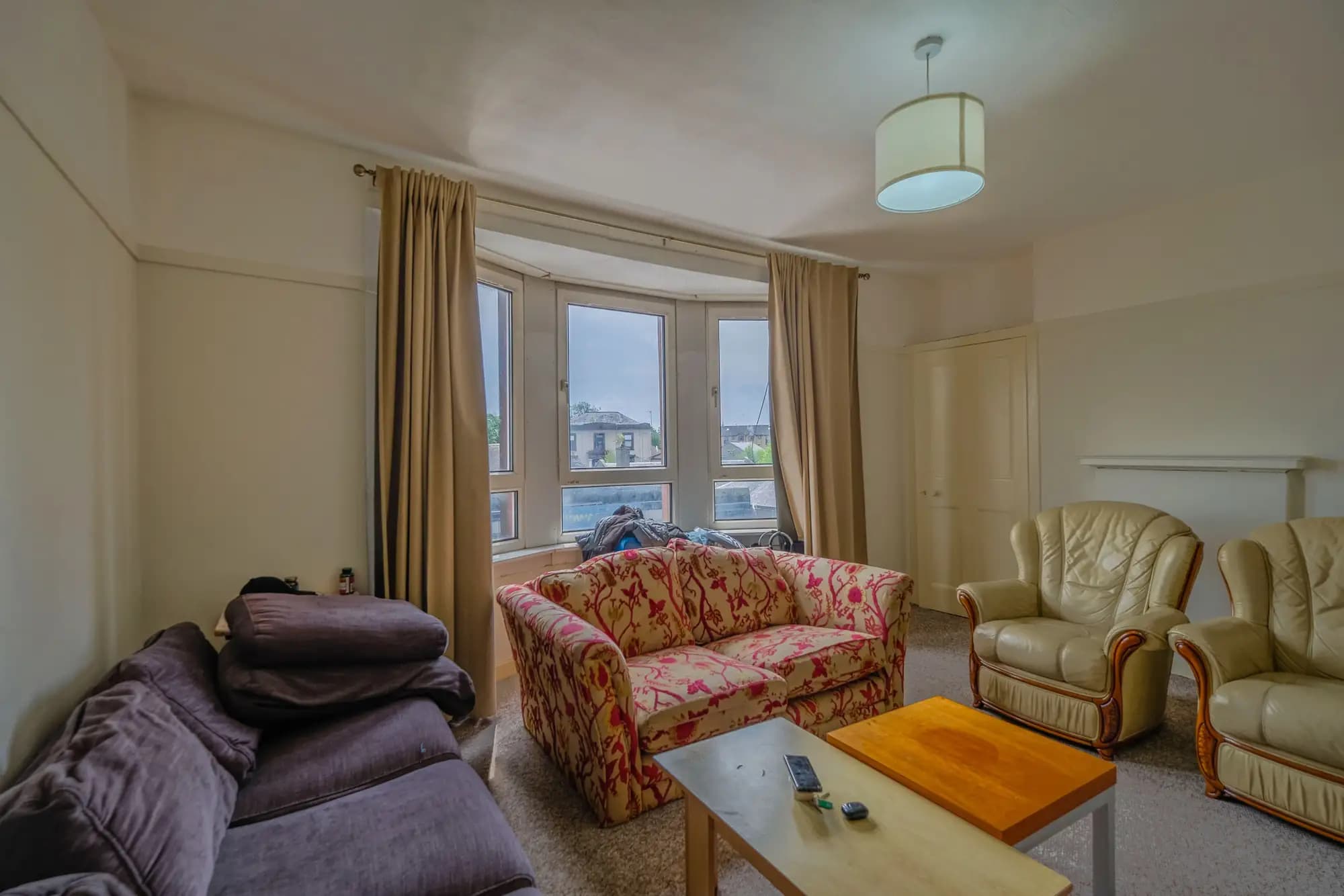 property photo 2 of 31