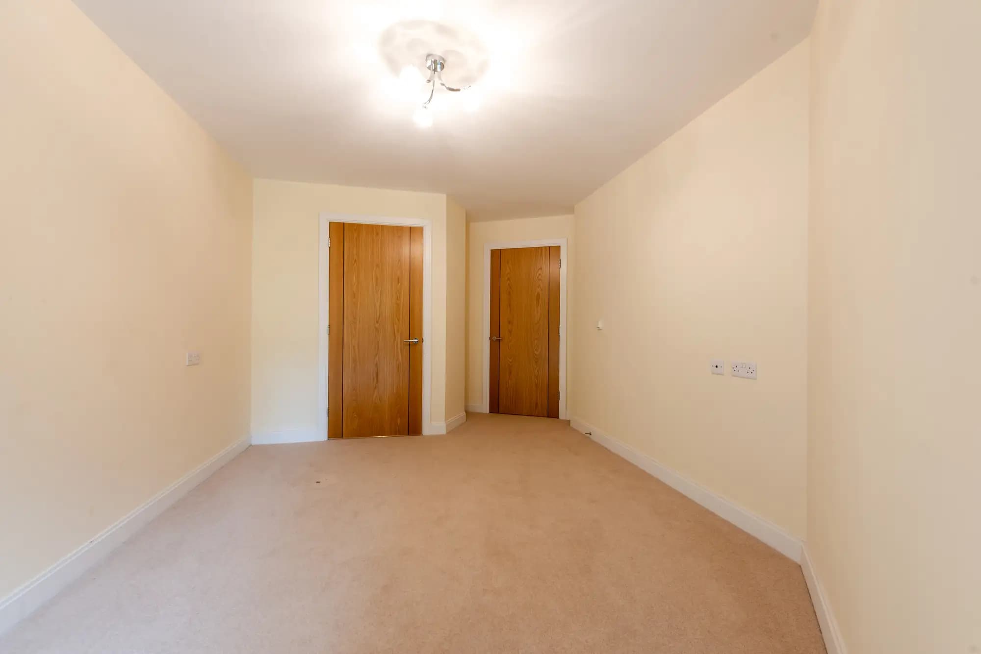 property photo 18 of 42