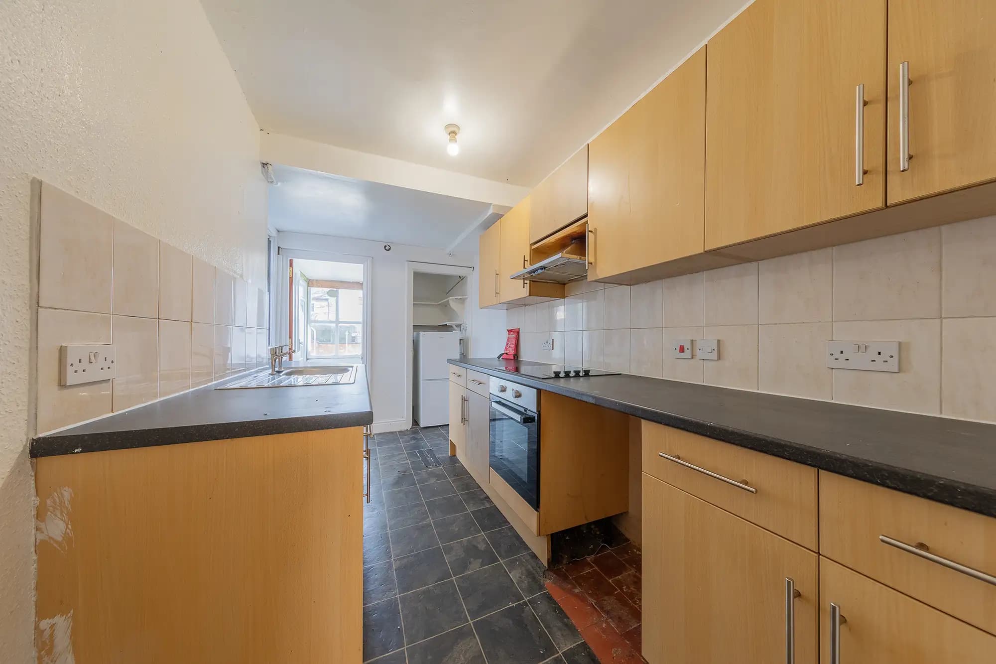 property photo 6 of 29