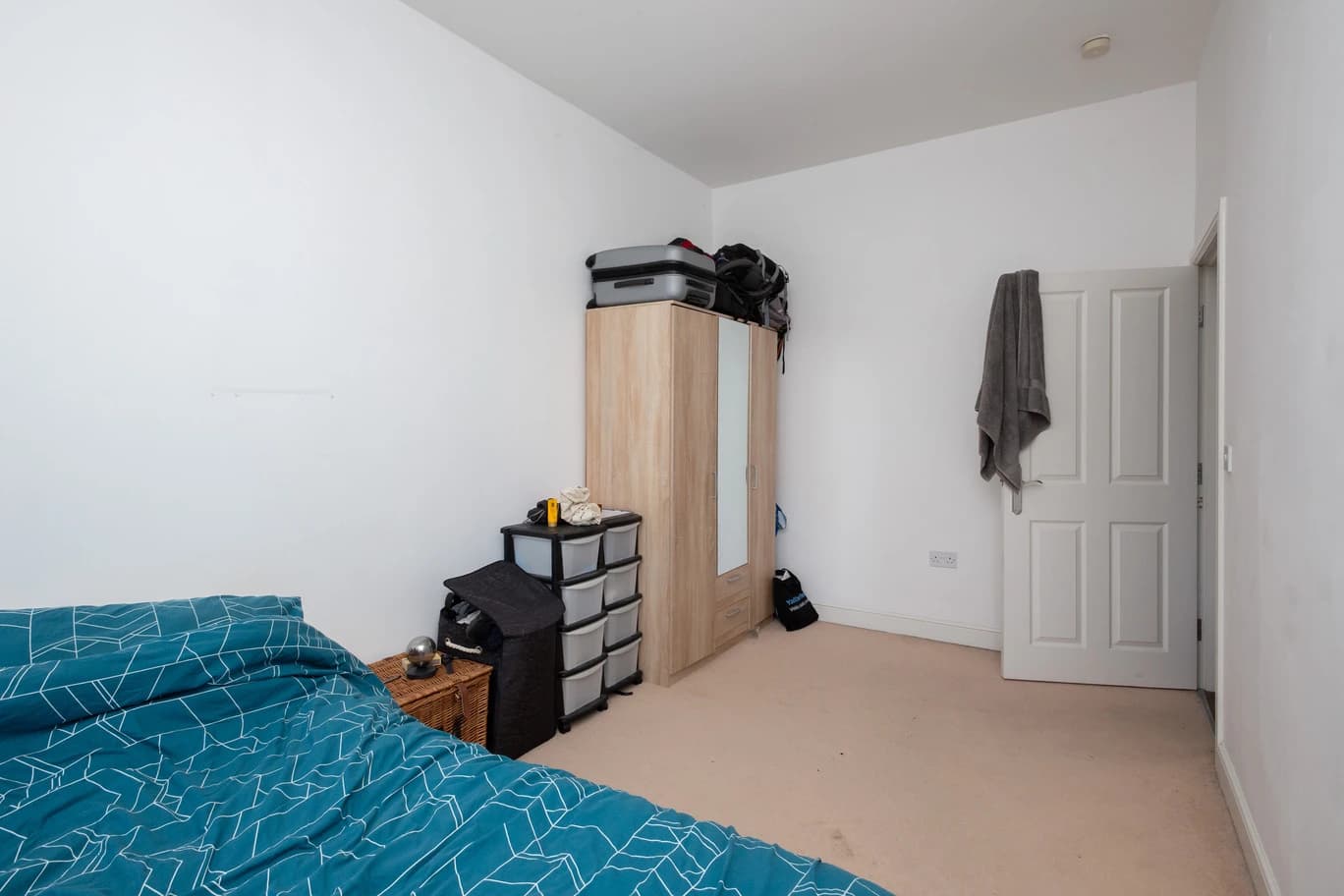 property photo 10 of 19