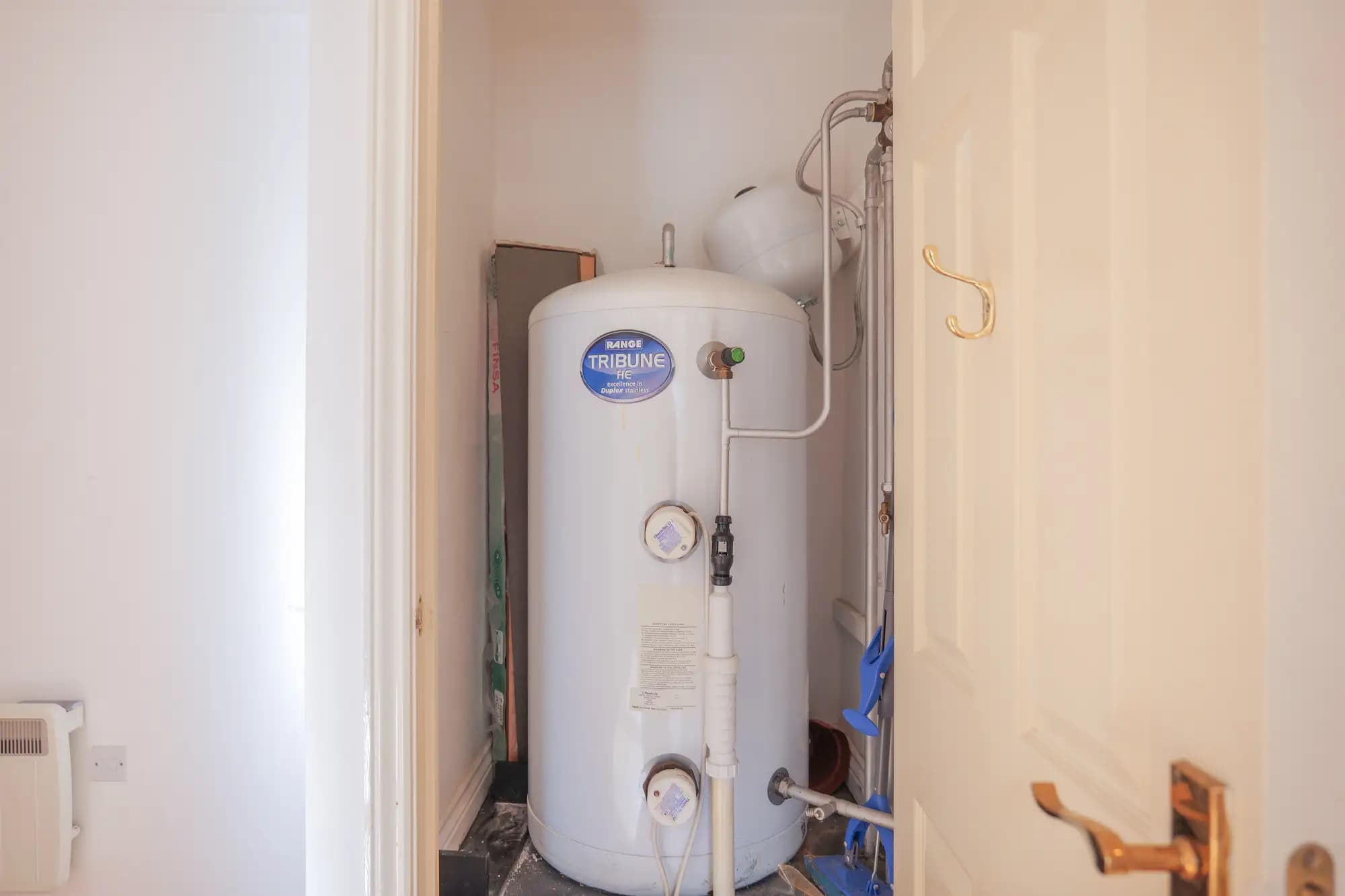 property photo 15 of 24