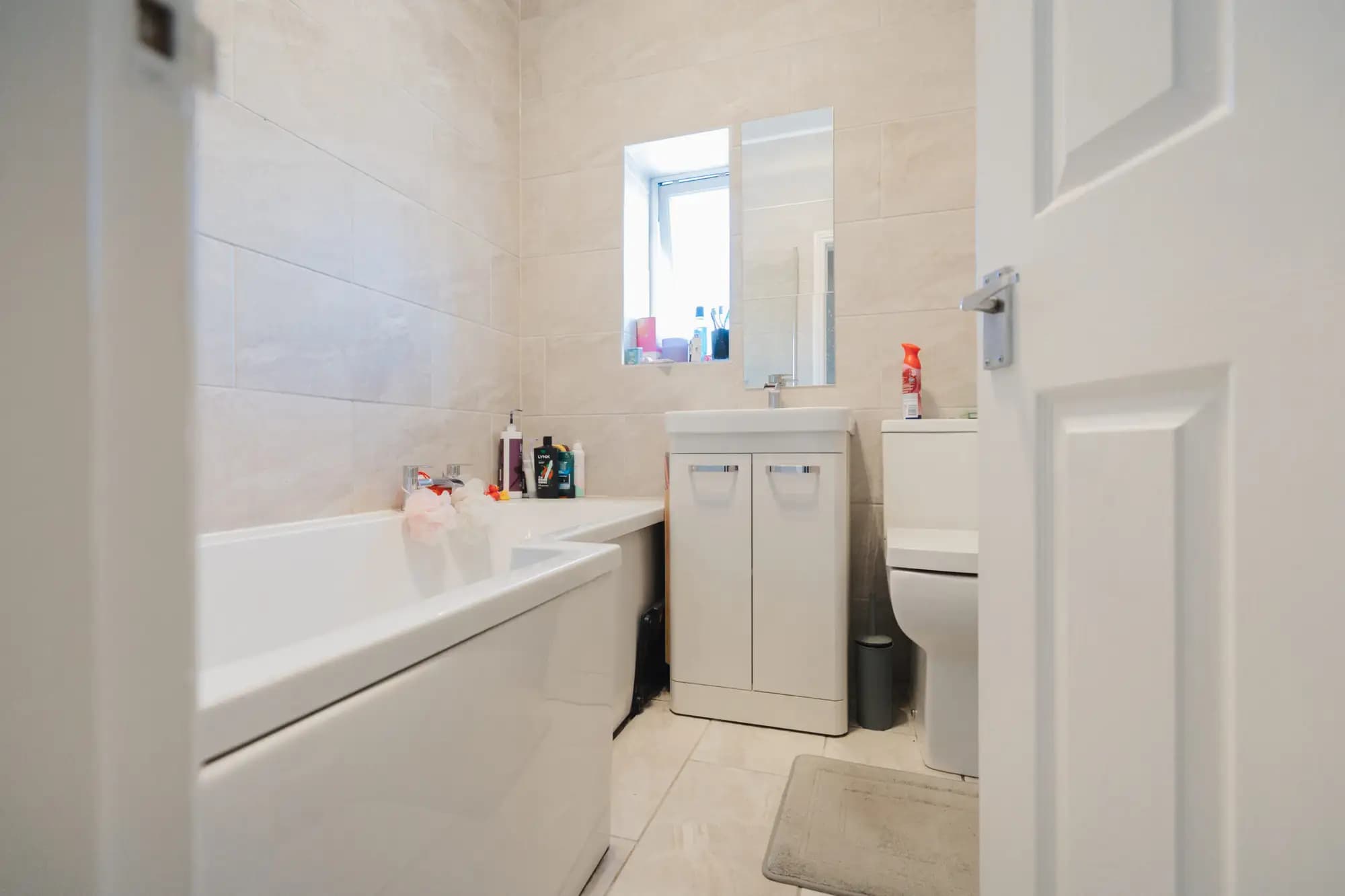 property photo 12 of 17