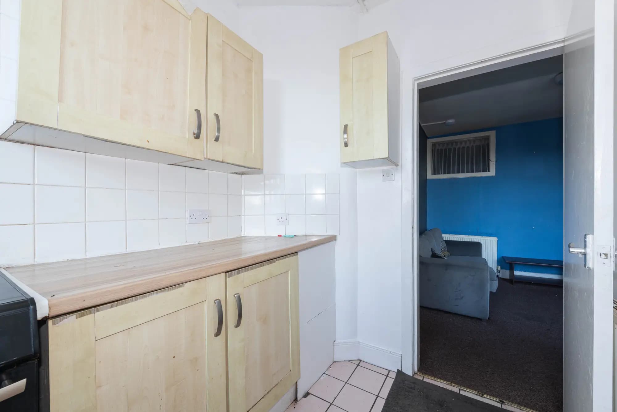 property photo 5 of 21