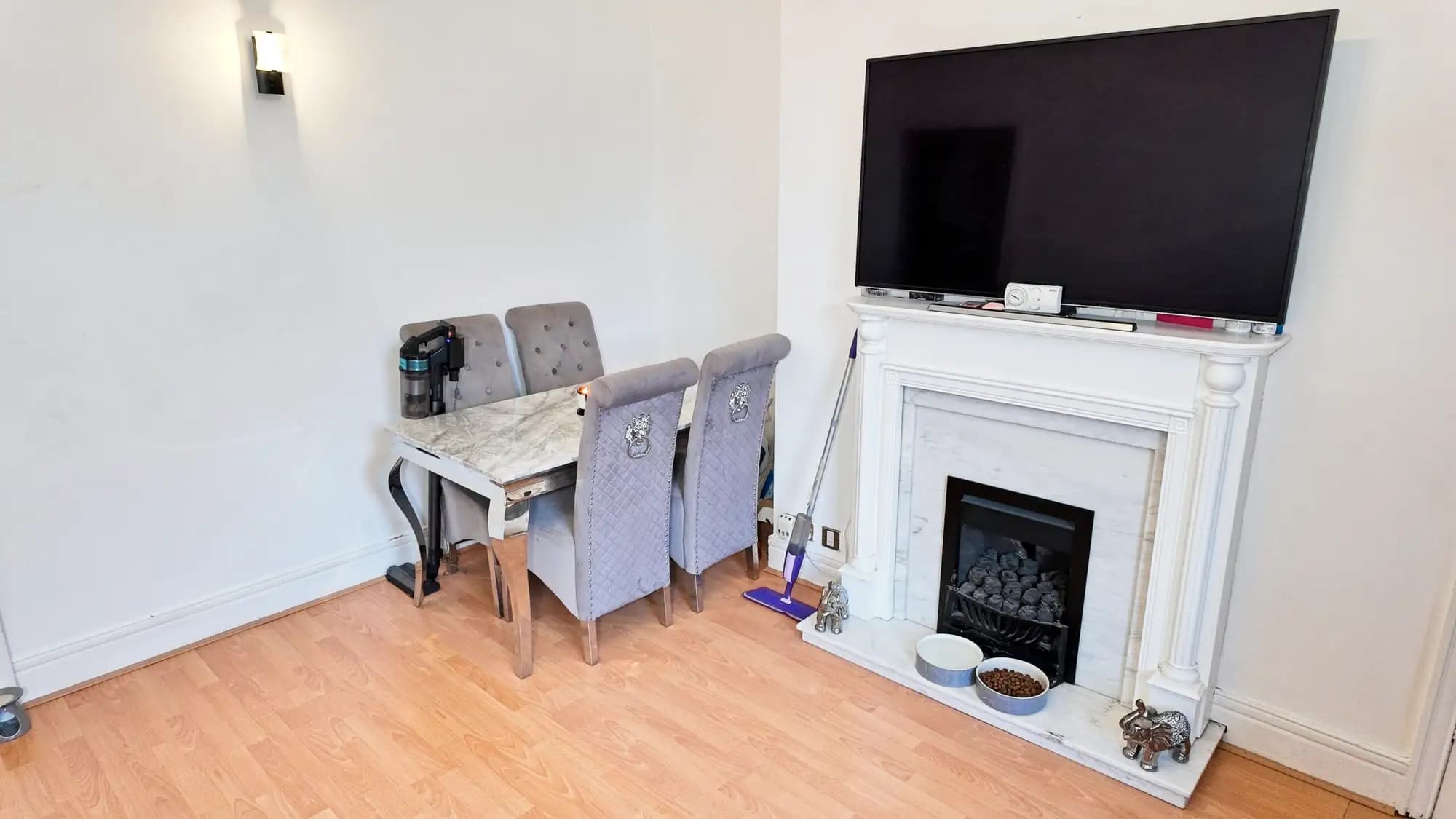 property photo 4 of 26