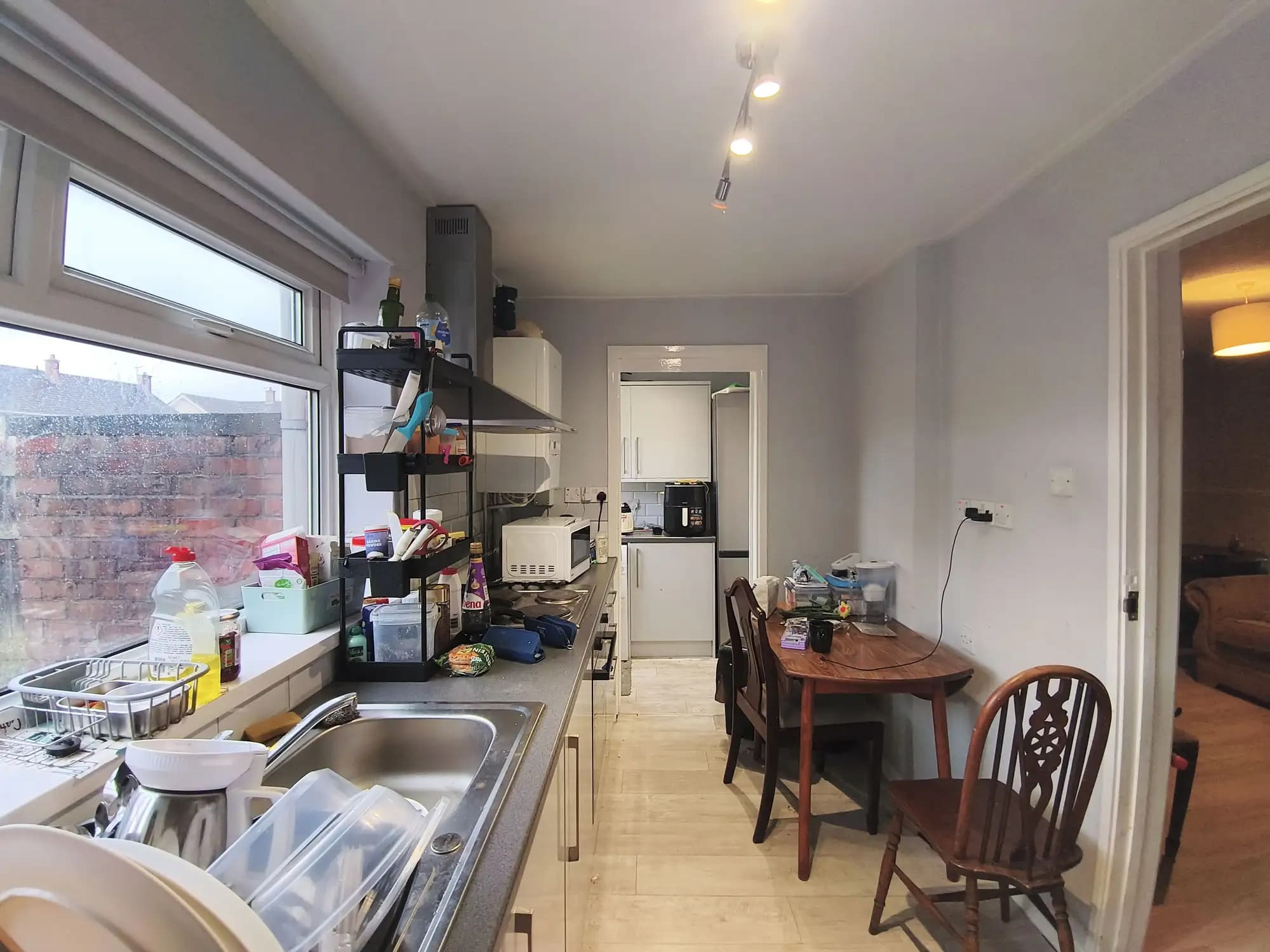 property photo 5 of 16