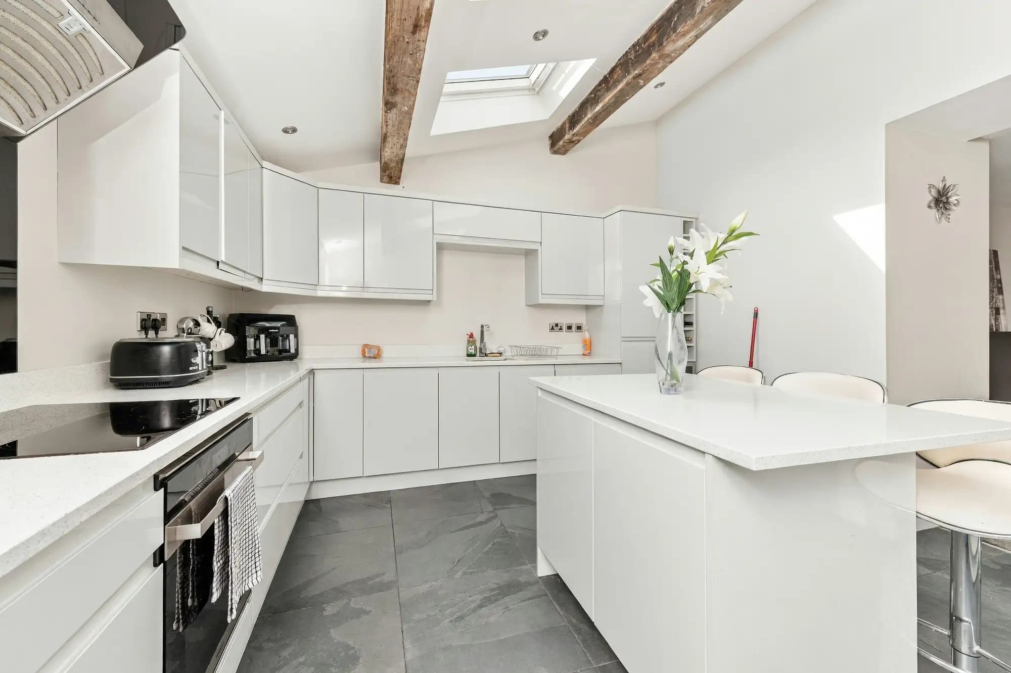 property photo 3 of 46
