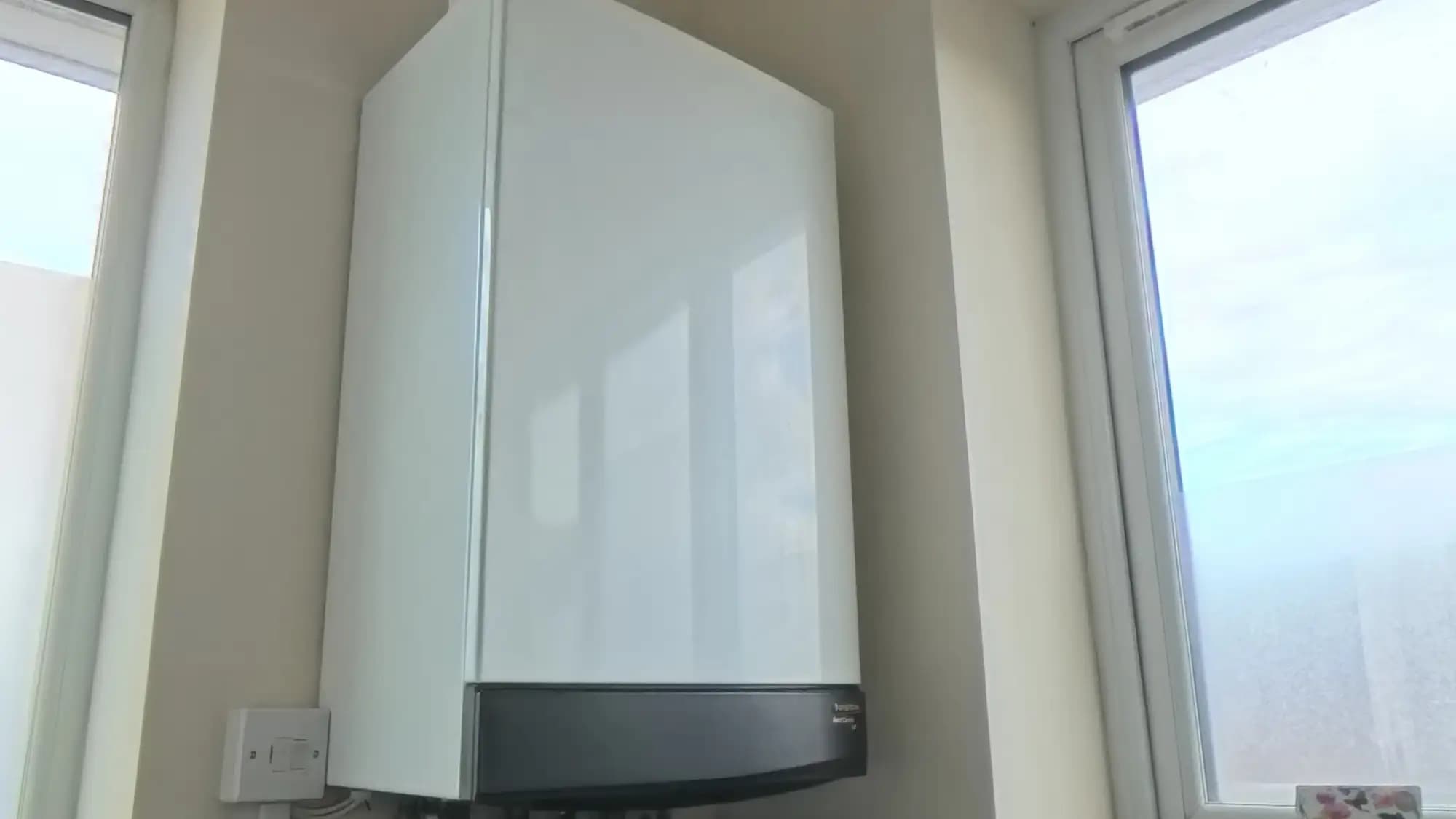 property photo 13 of 25