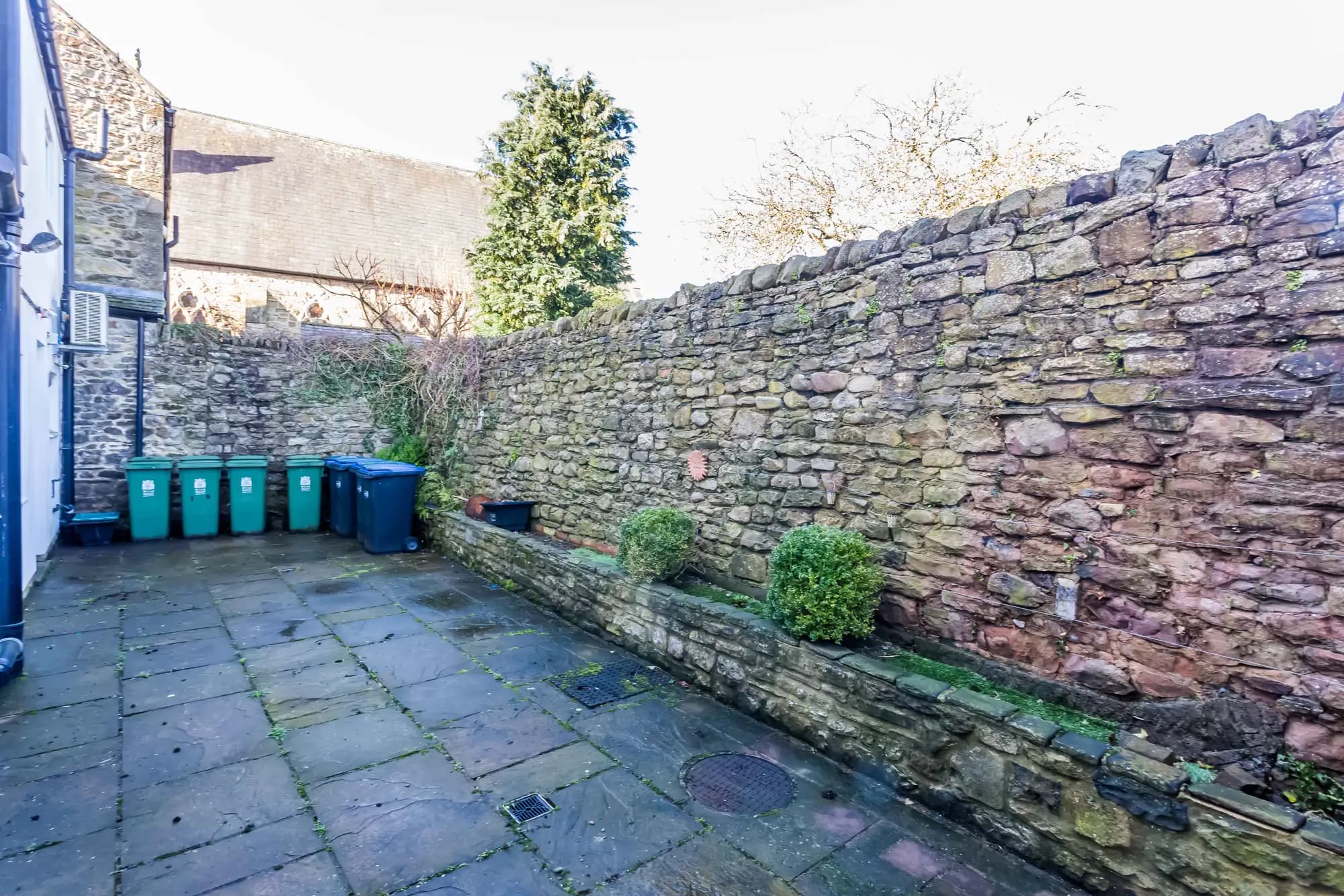 property photo 12 of 14
