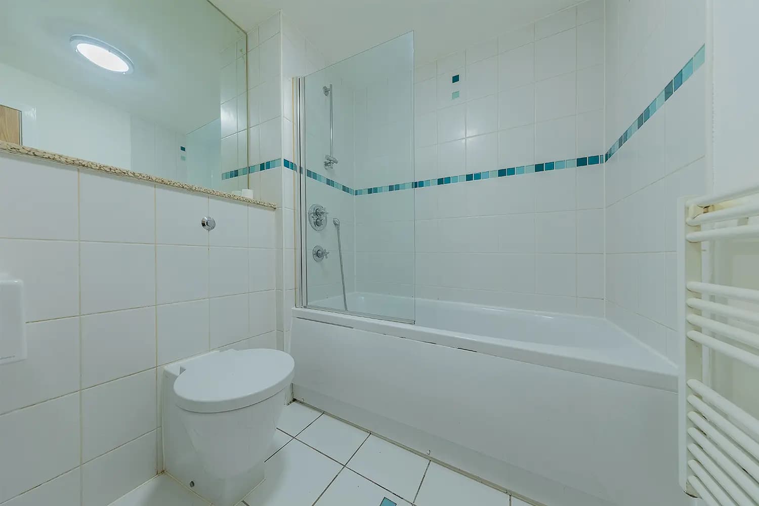 property photo 8 of 15