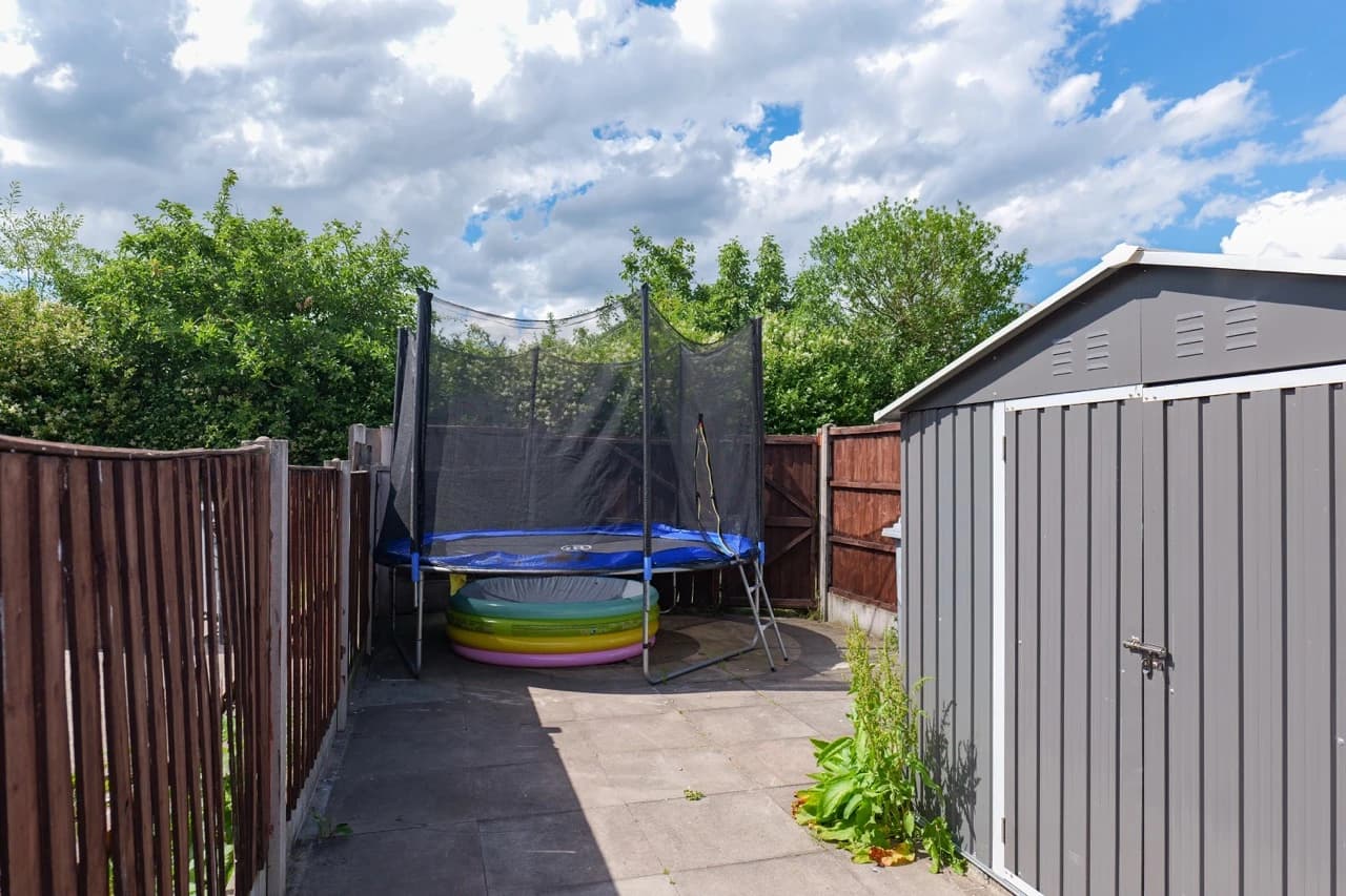 property photo 23 of 25