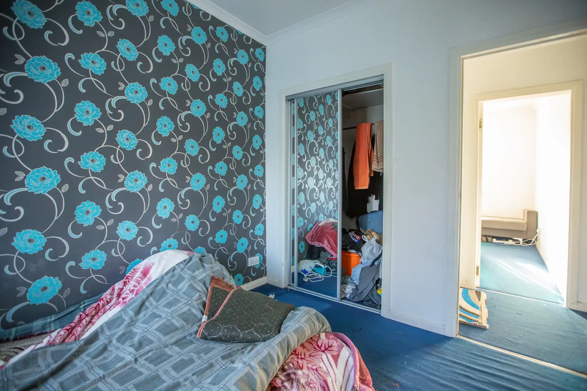 property photo 11 of 19