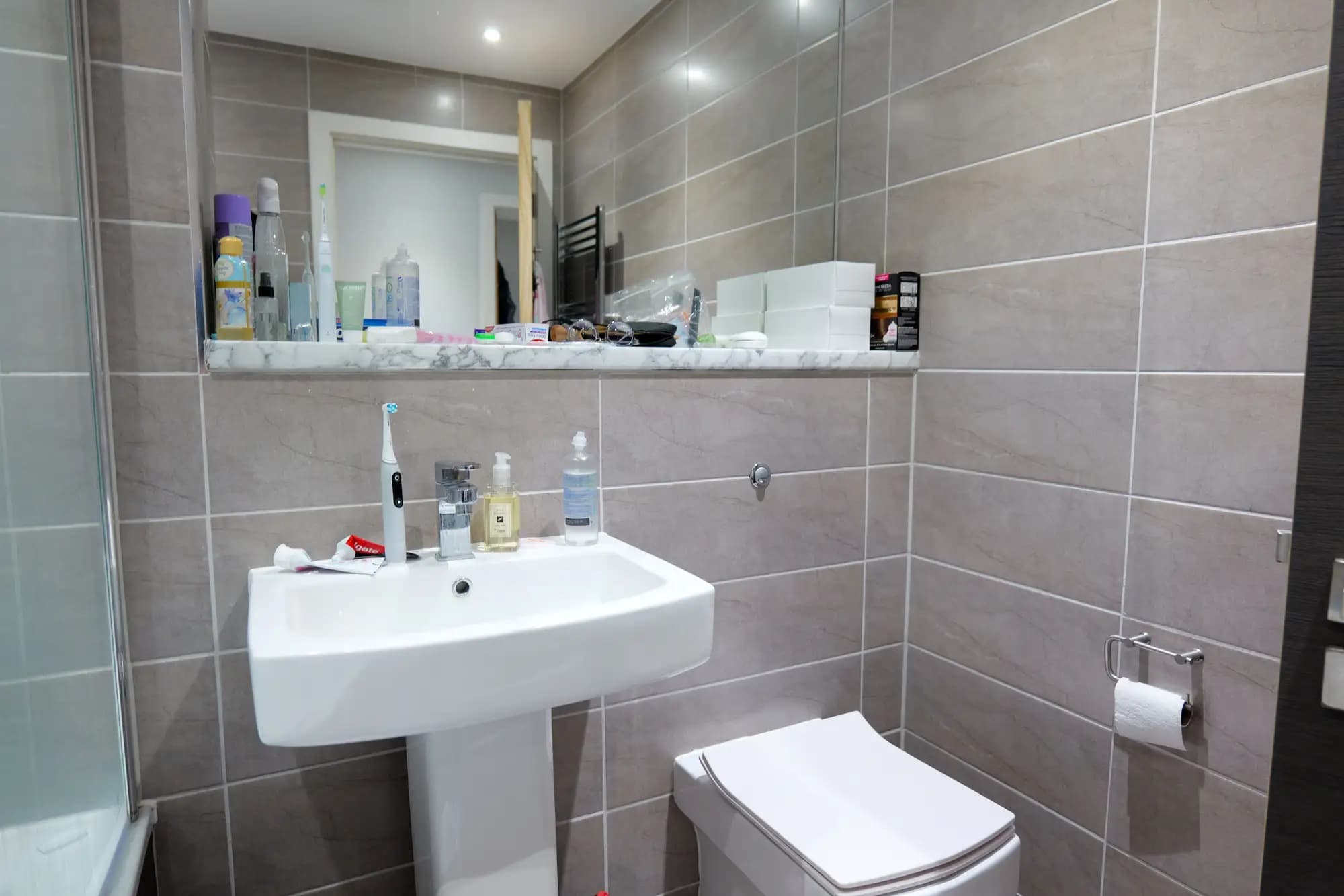 property photo 6 of 17