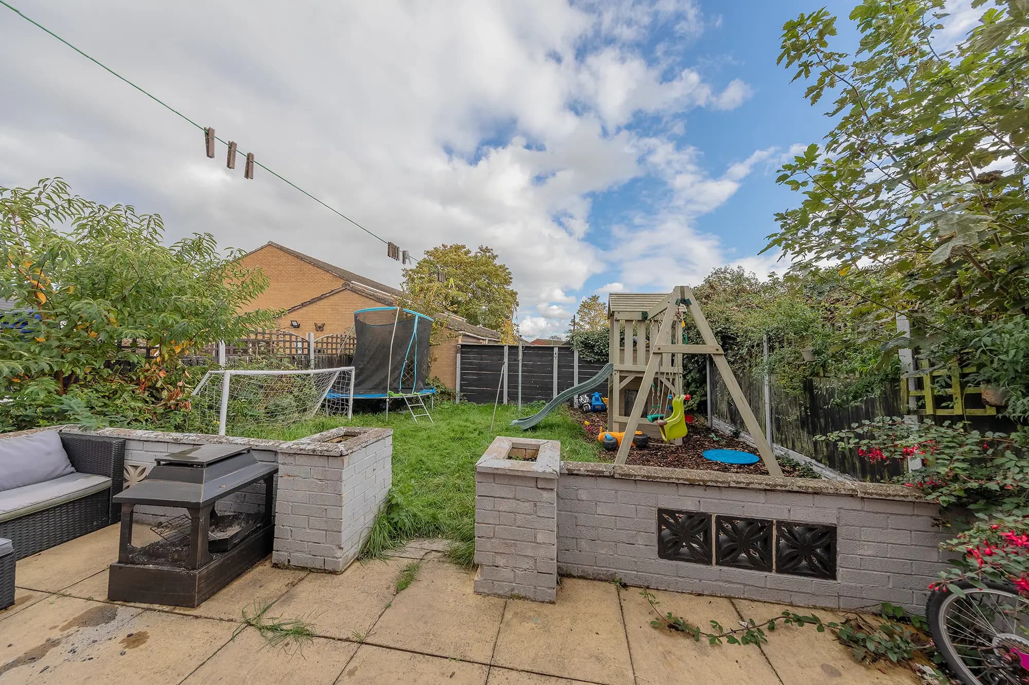 property photo 15 of 16