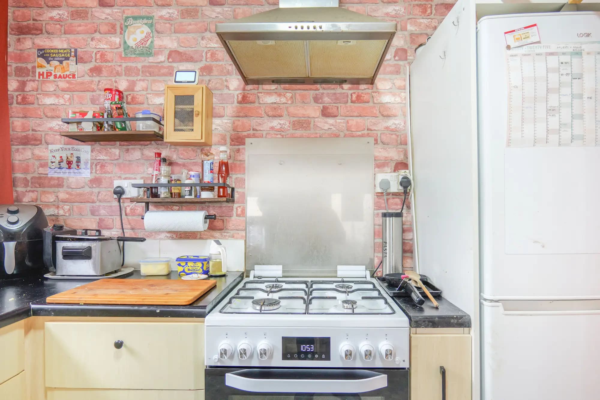 property photo 6 of 19