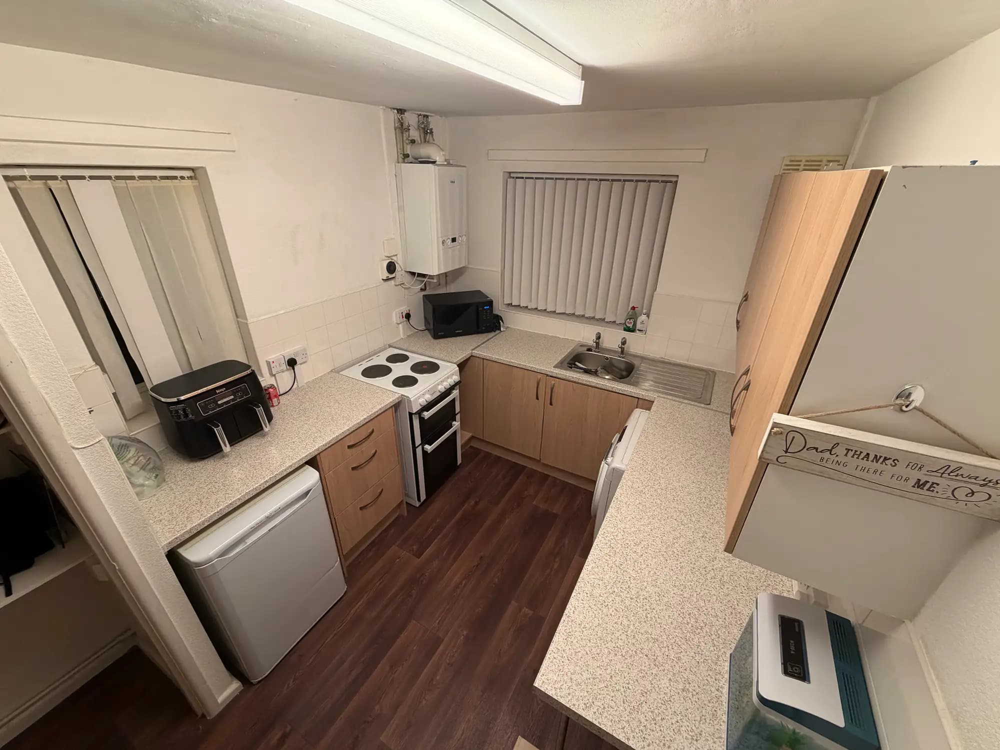 property photo 7 of 20