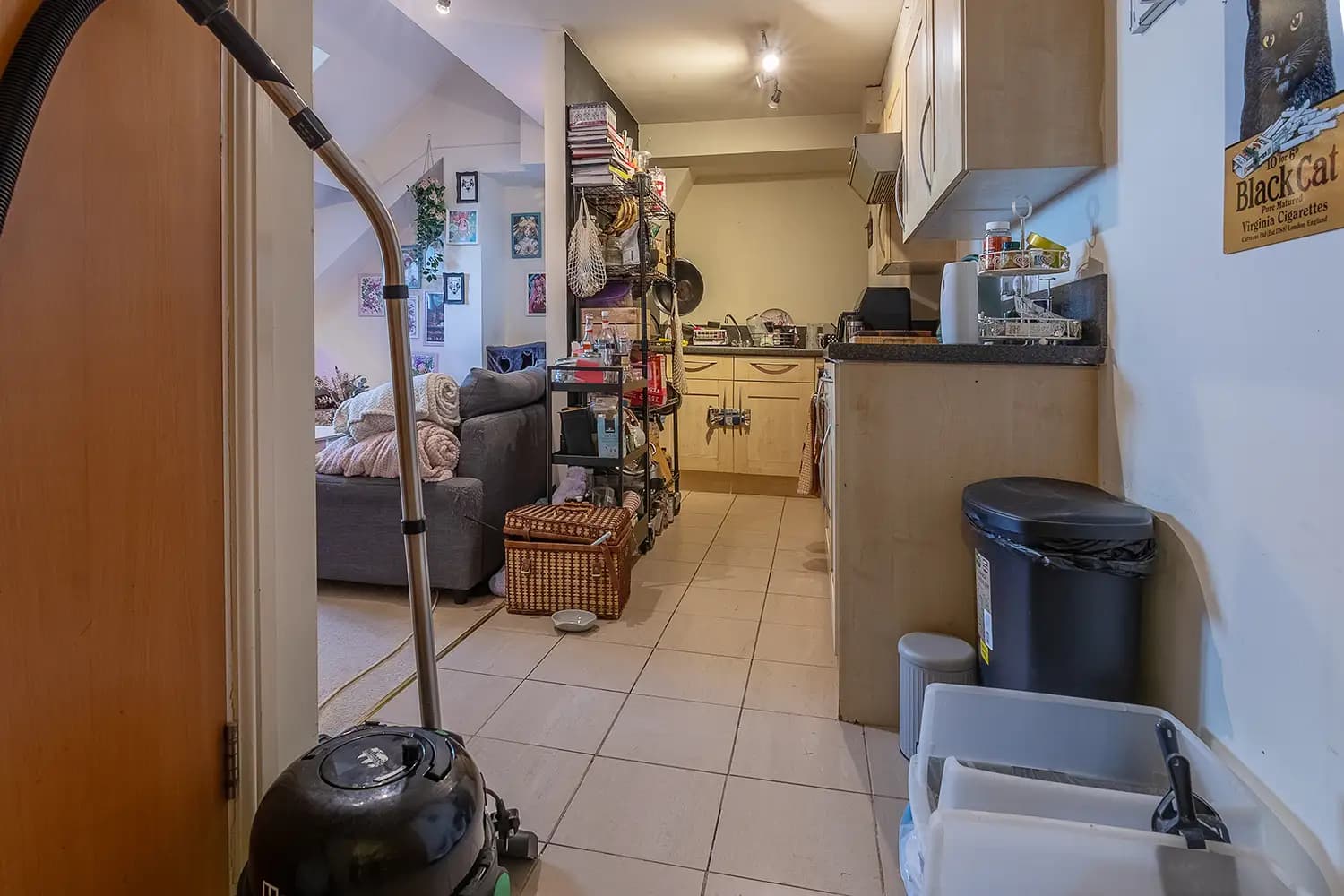 property photo 6 of 28