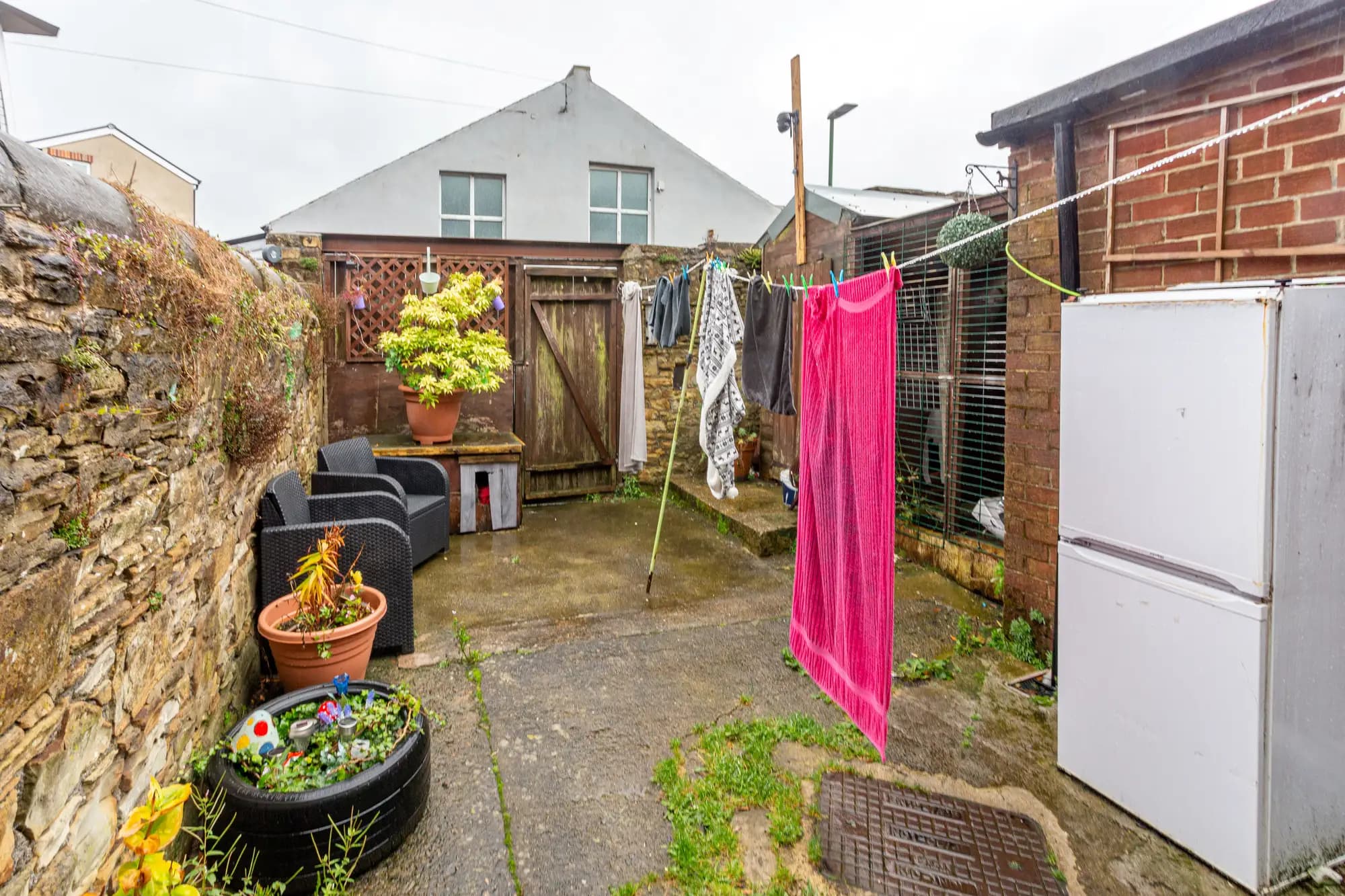 property photo 15 of 16