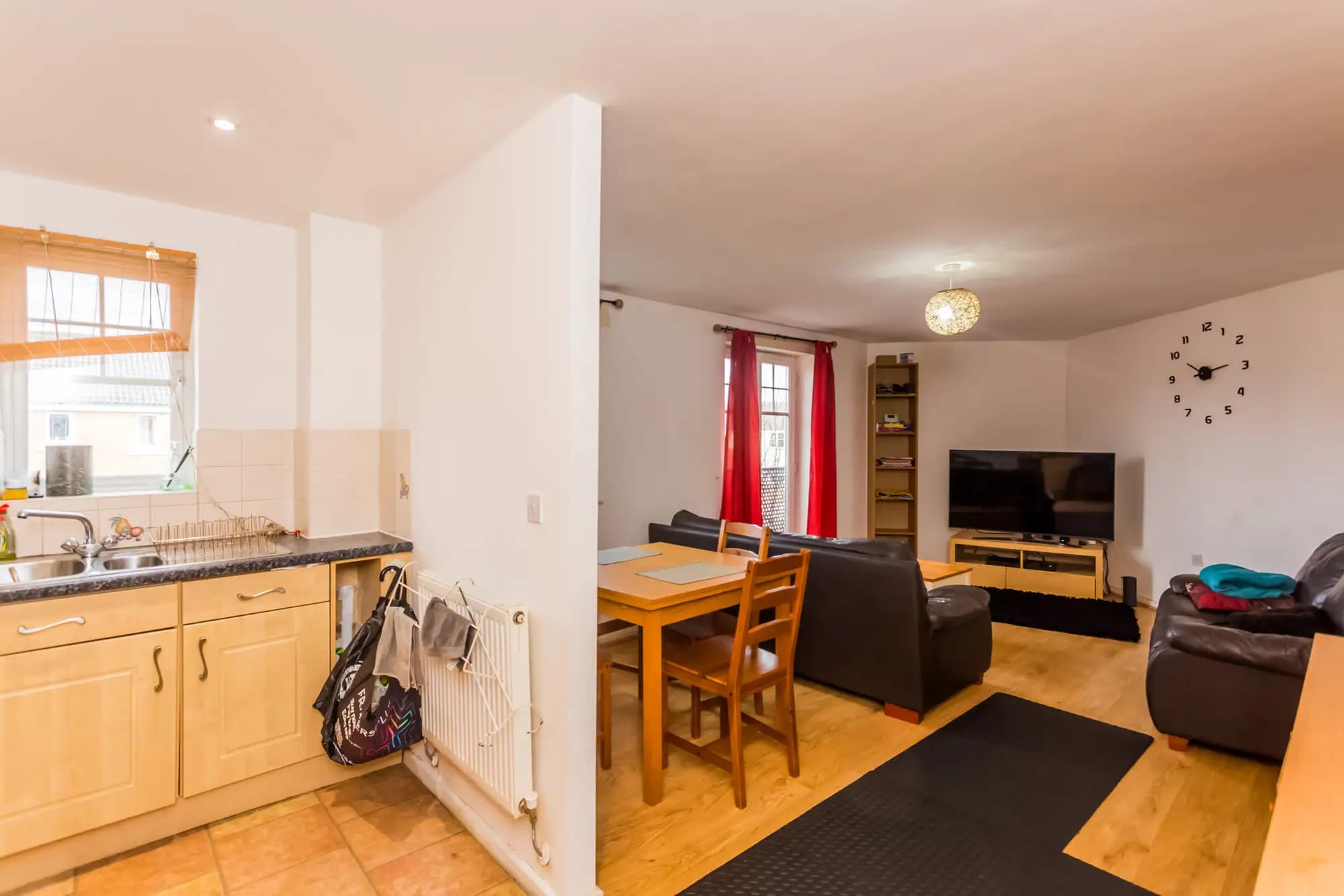property photo 8 of 13