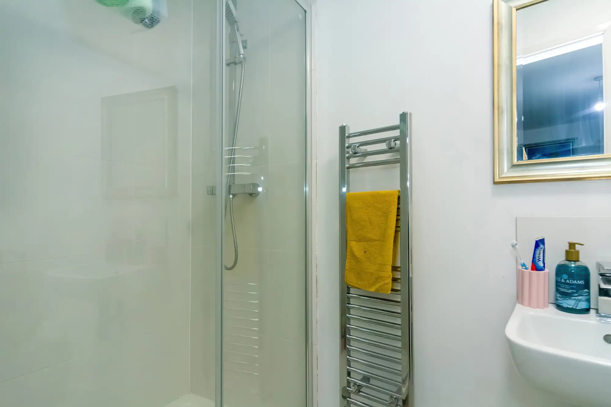 property photo 11 of 38