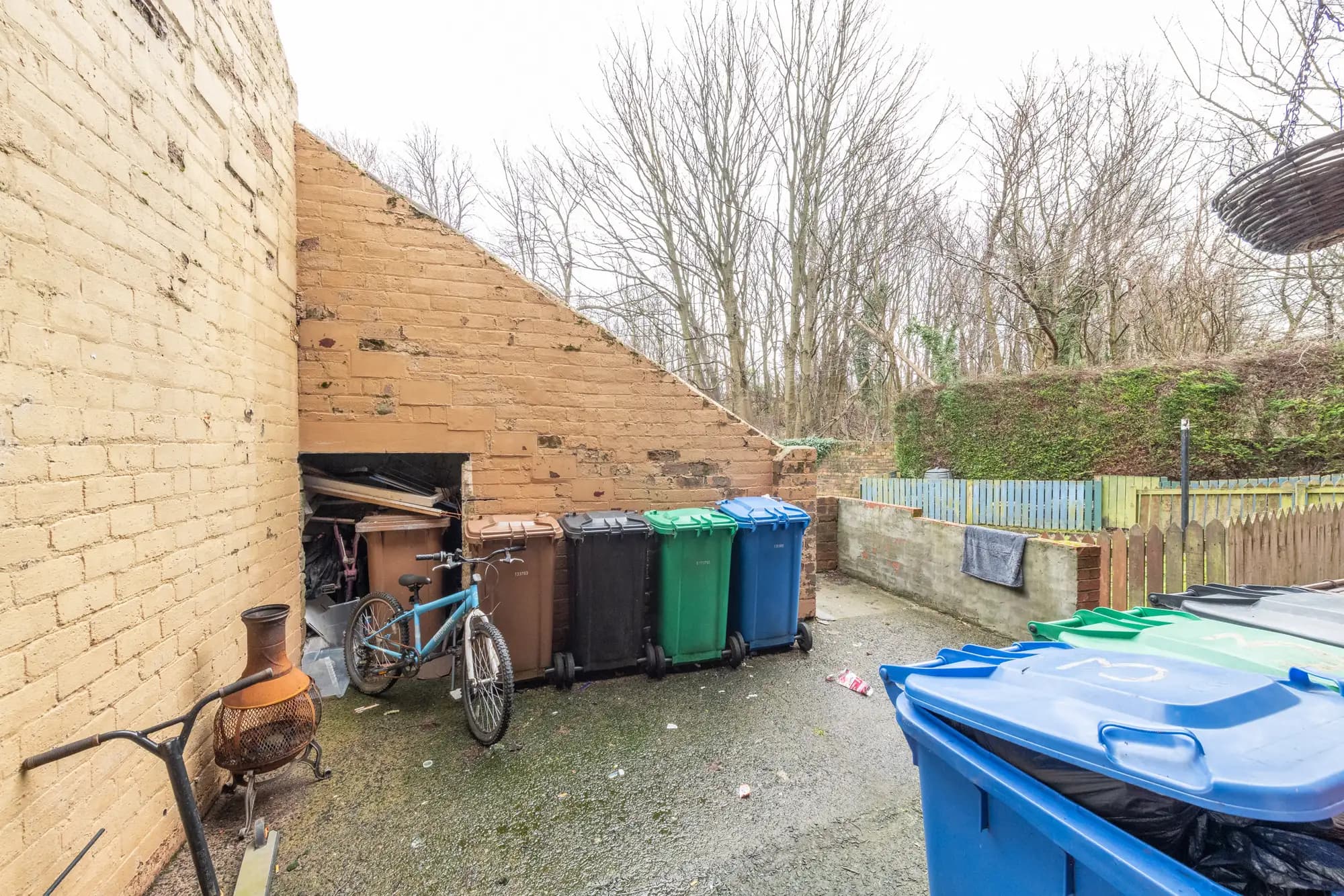 property photo 25 of 30