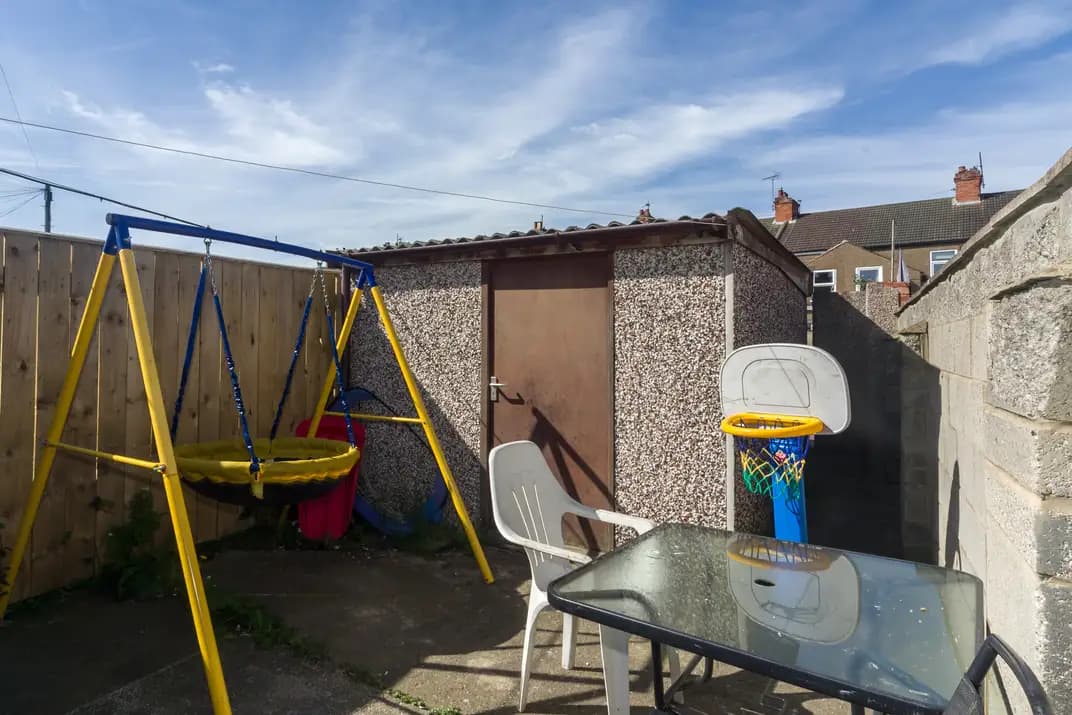 property photo 21 of 24