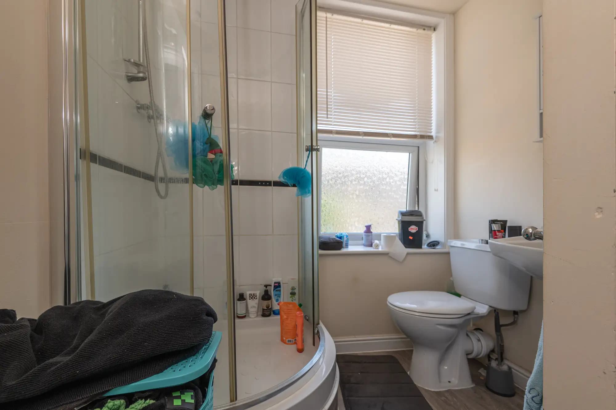 property photo 8 of 19