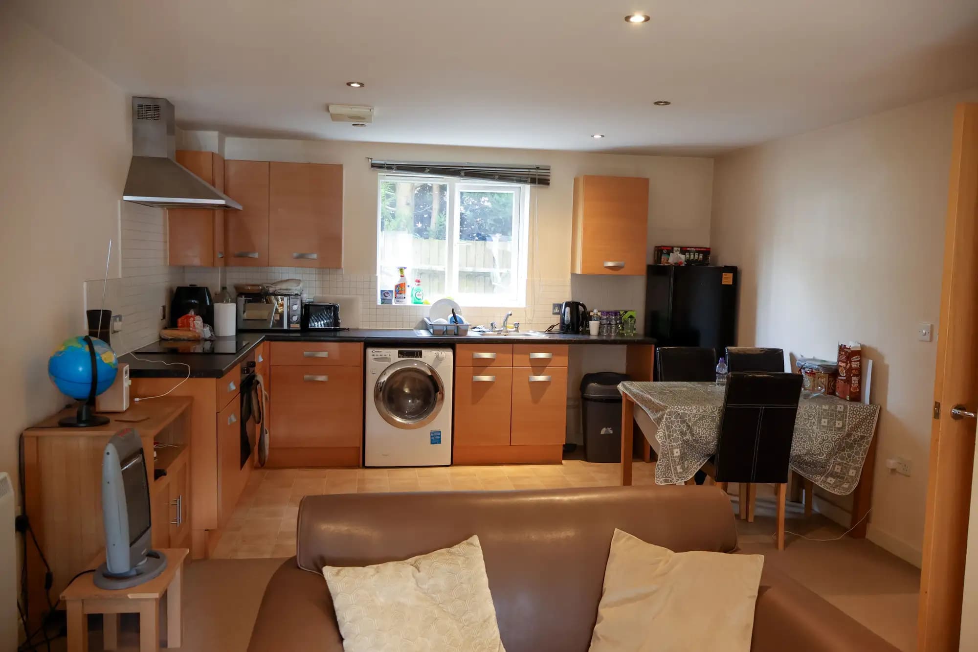 property photo 5 of 15