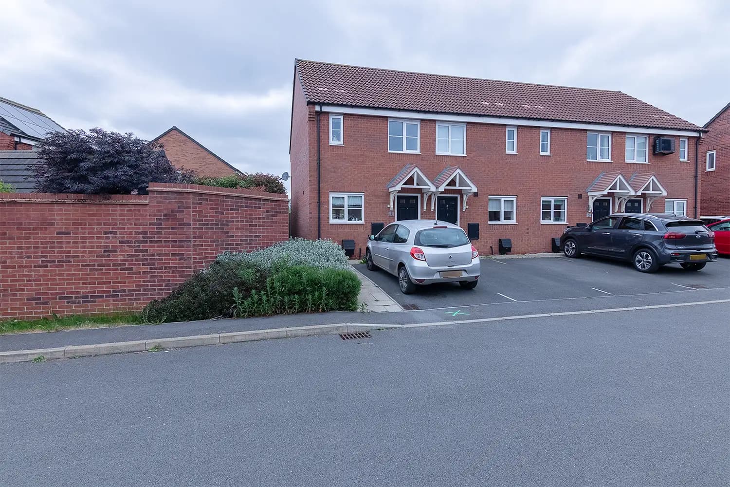 property photo 23 of 27