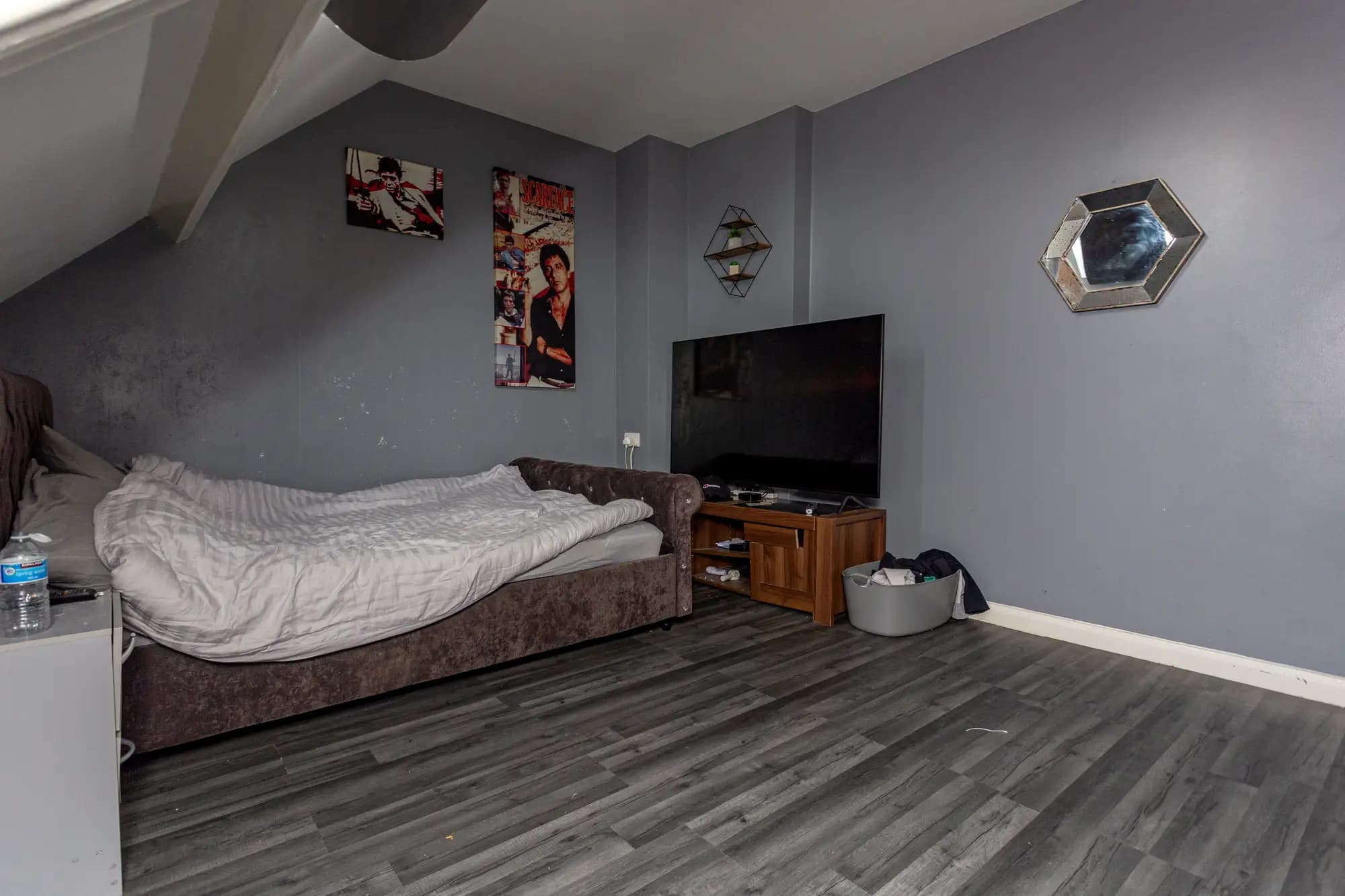 property photo 12 of 16