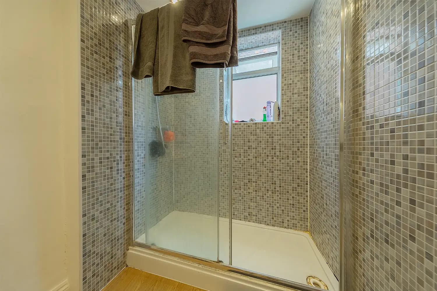 property photo 10 of 23
