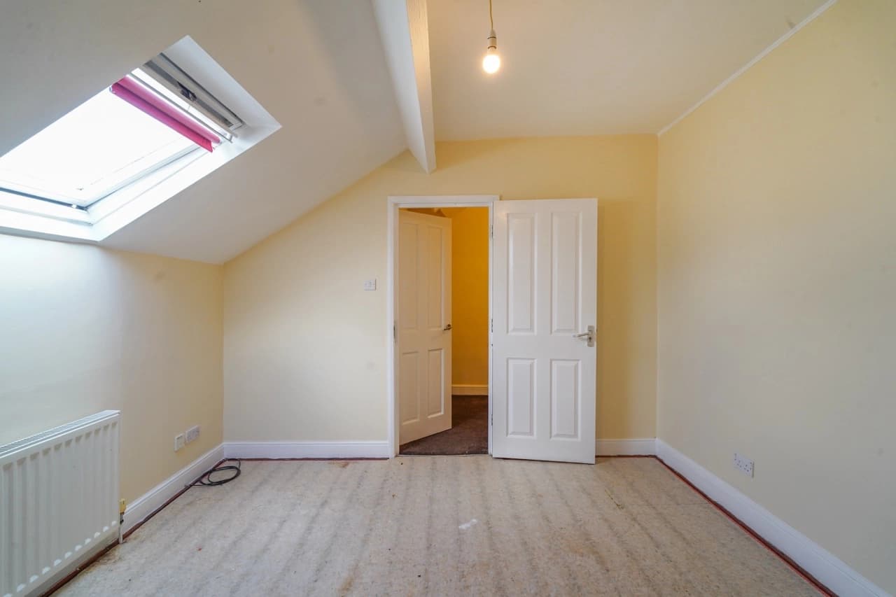 property photo 26 of 34