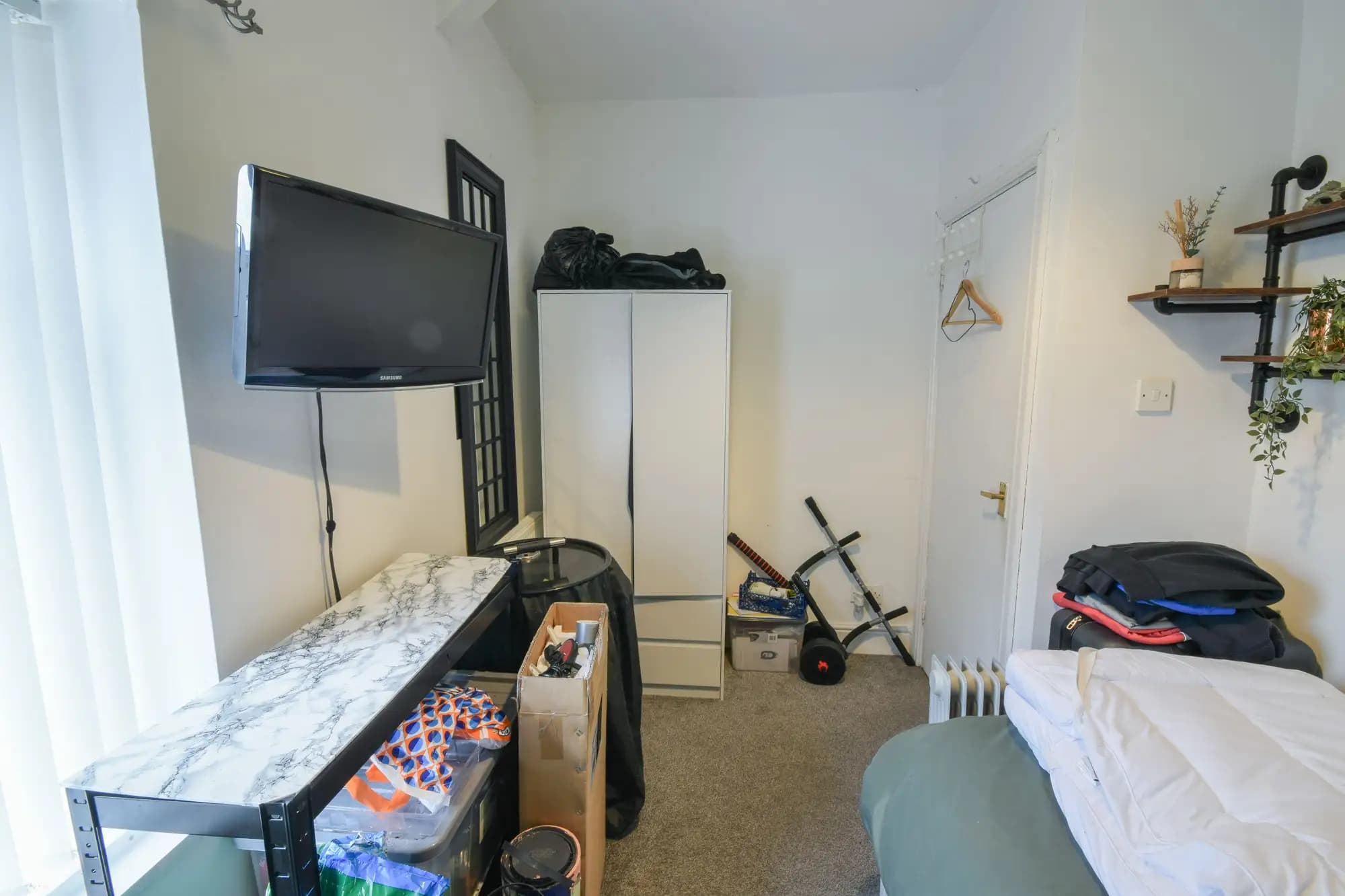 property photo 13 of 15