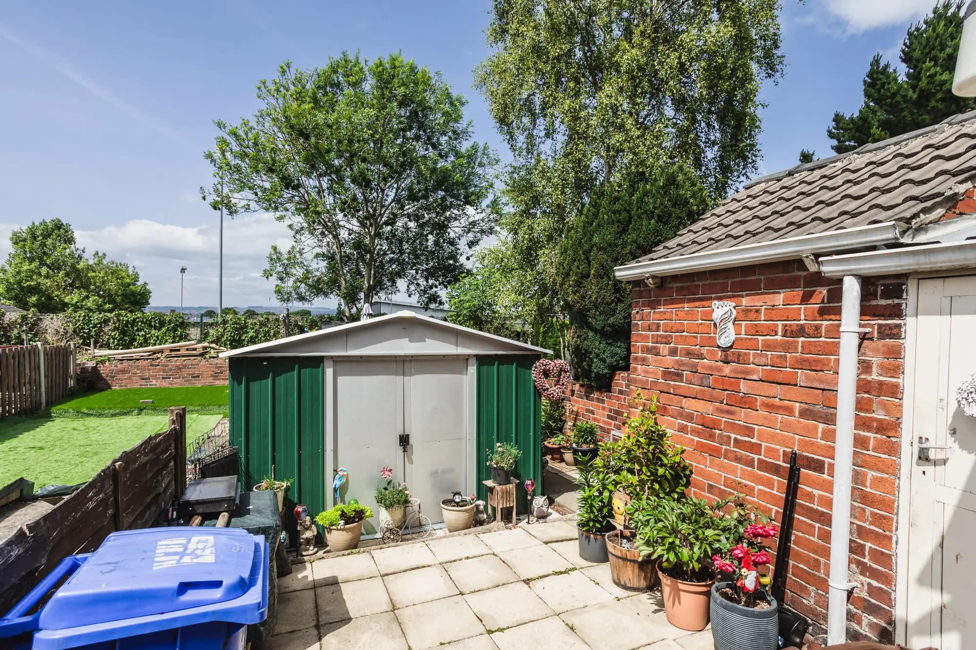 property photo 21 of 25