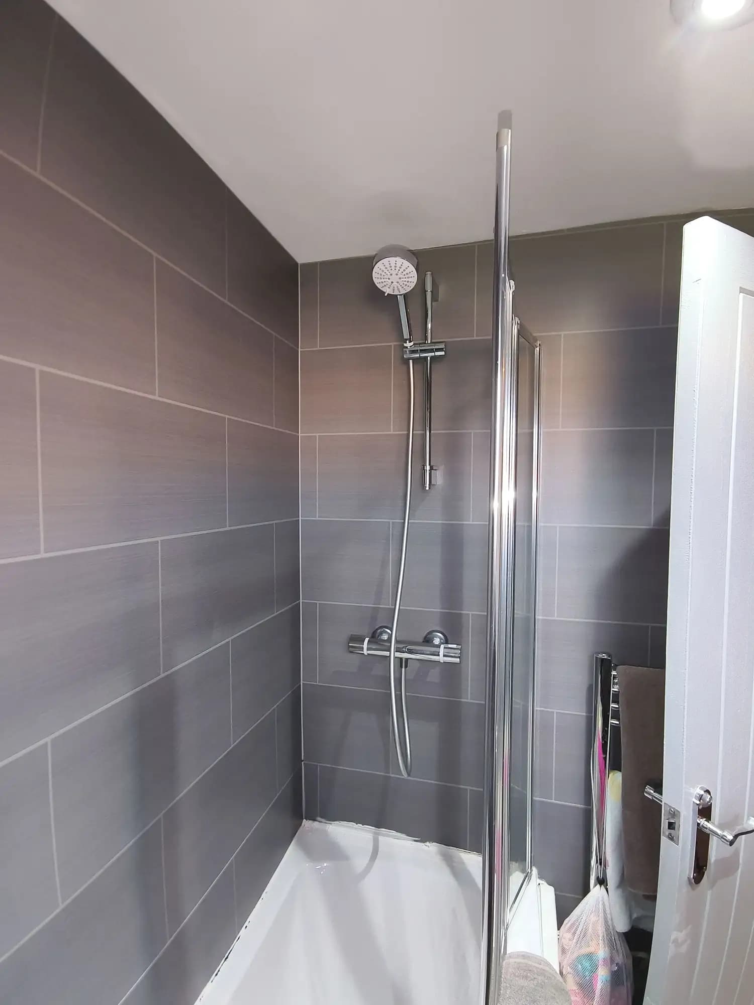 property photo 8 of 19