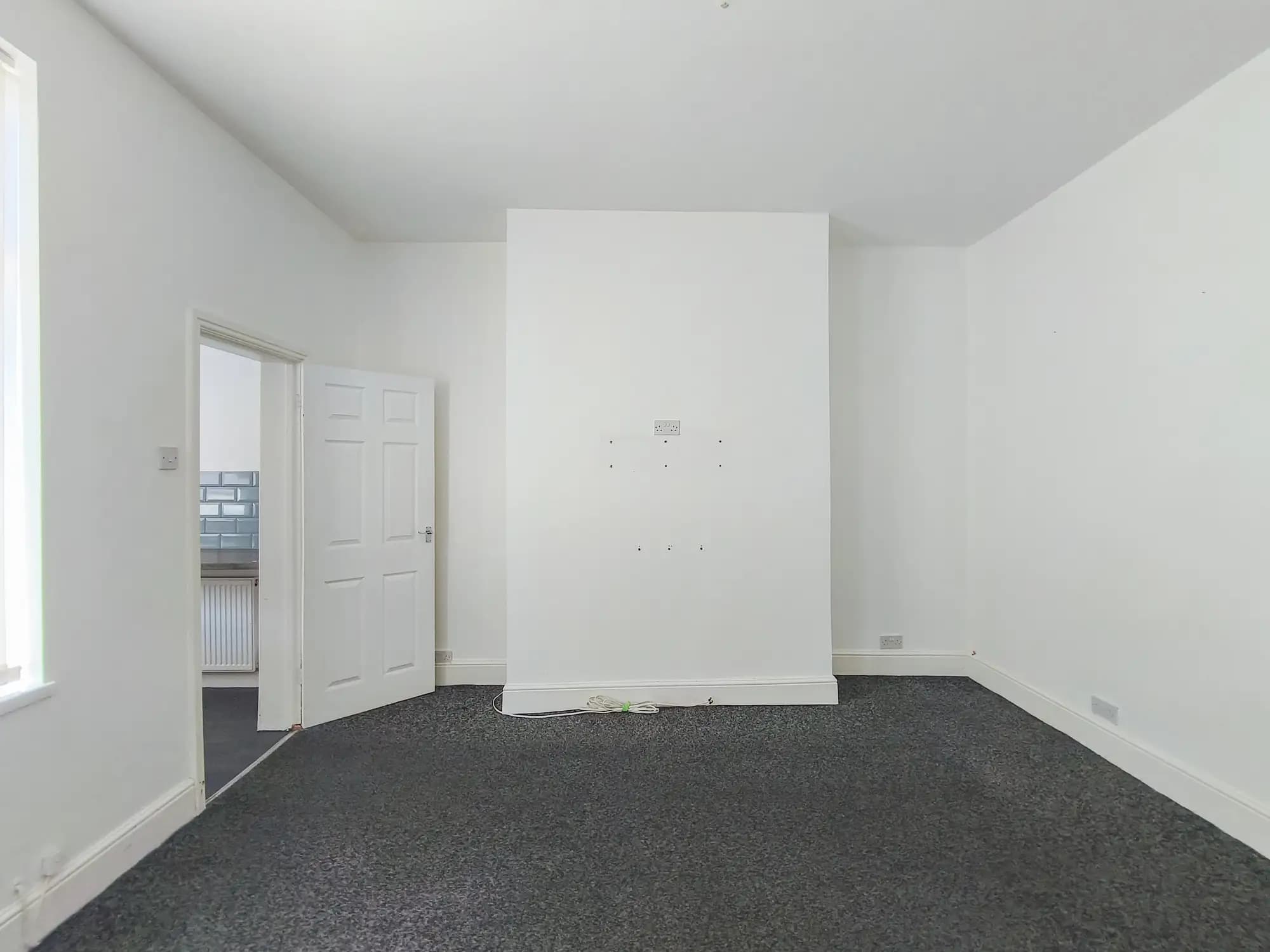property photo 15 of 20