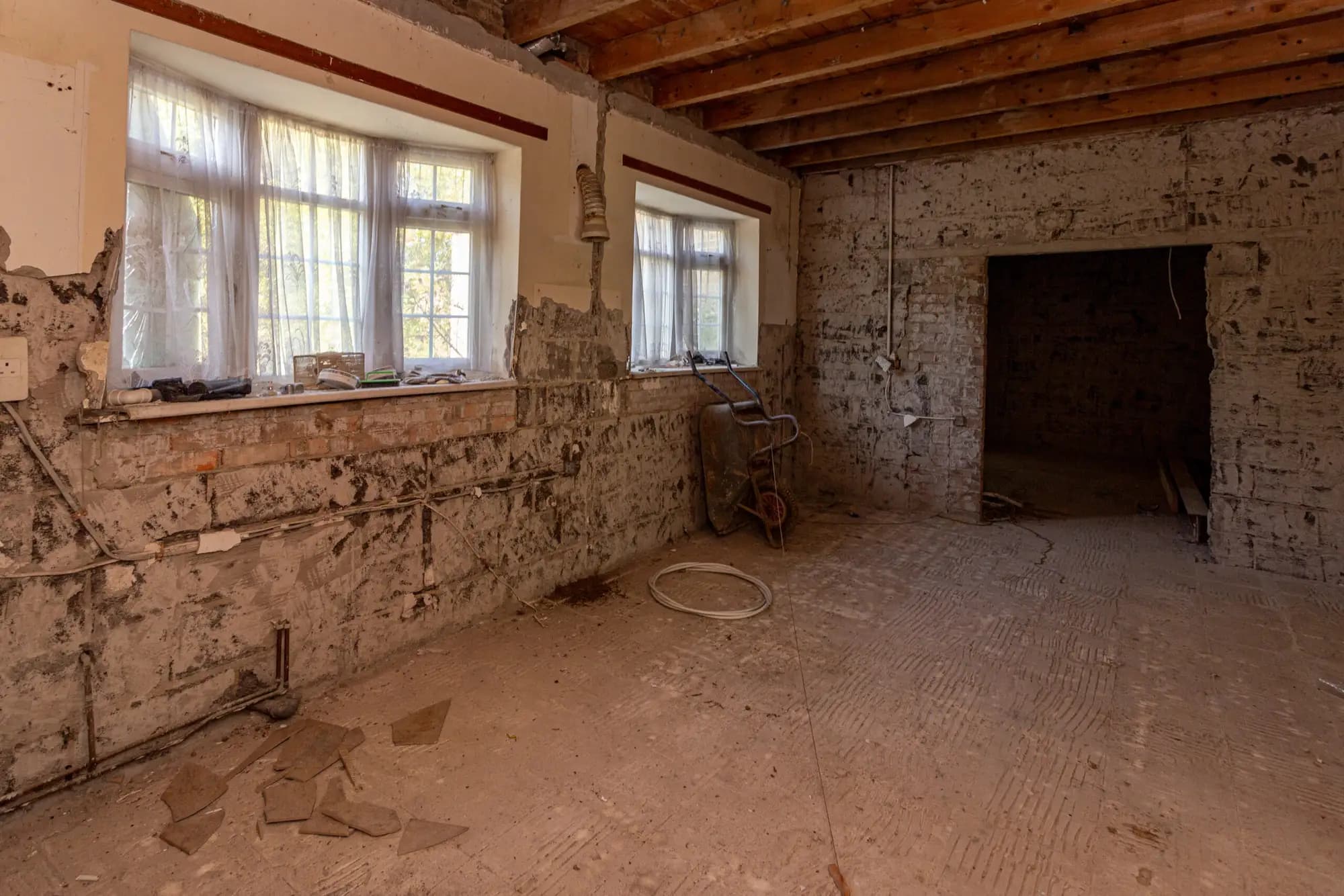 property photo 6 of 30