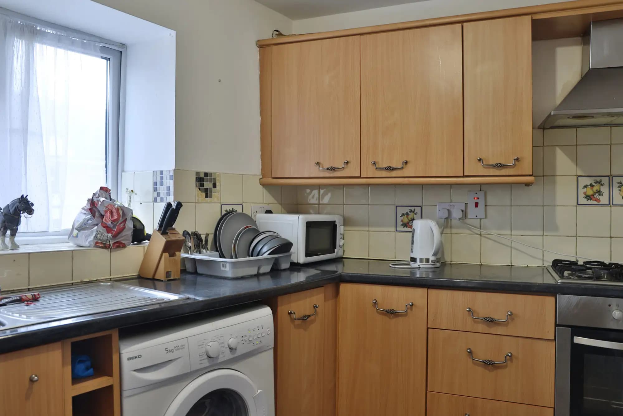 property photo 8 of 20